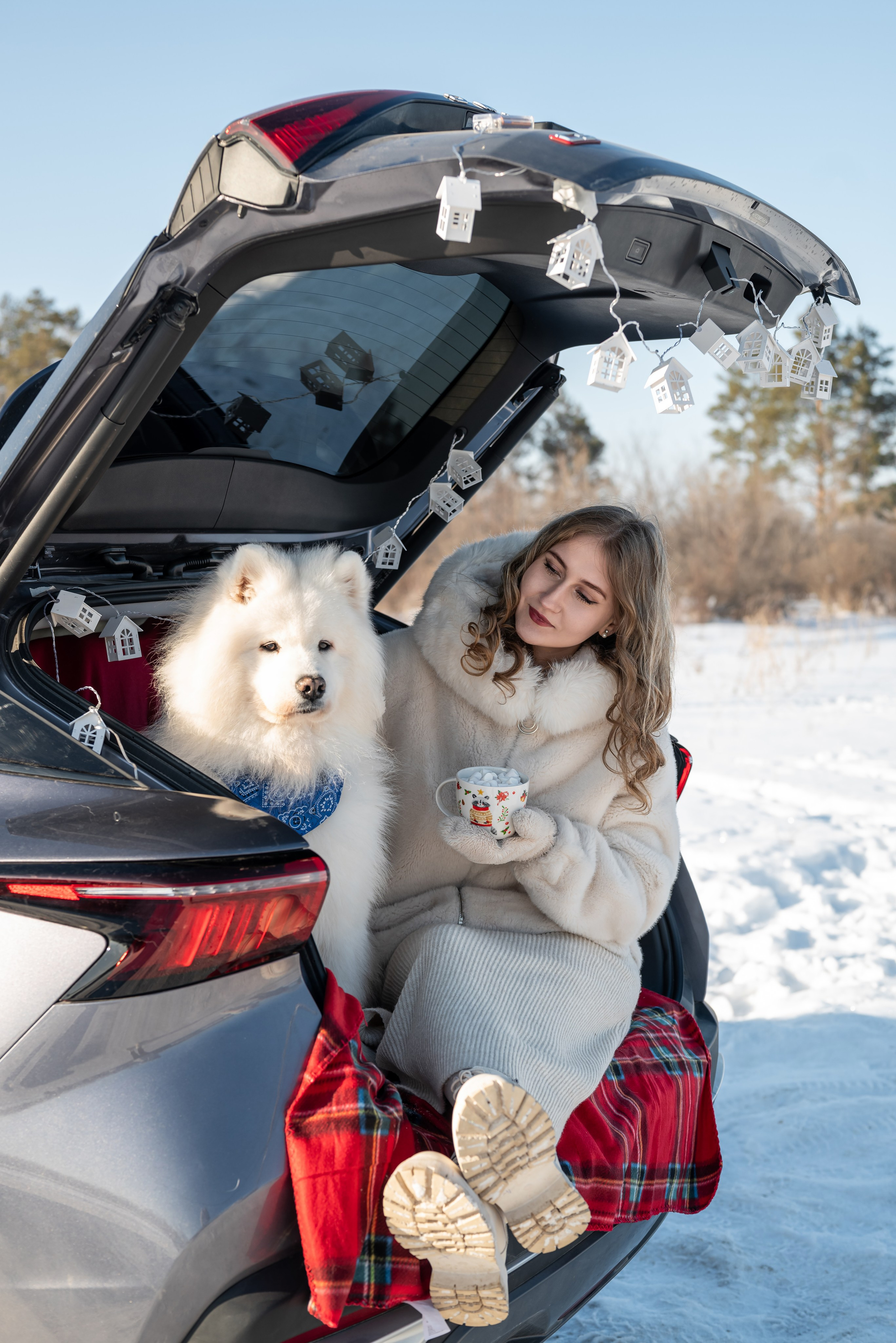 Фотопроект с Платоном и машиной на улице. Фотограф в городе Салават