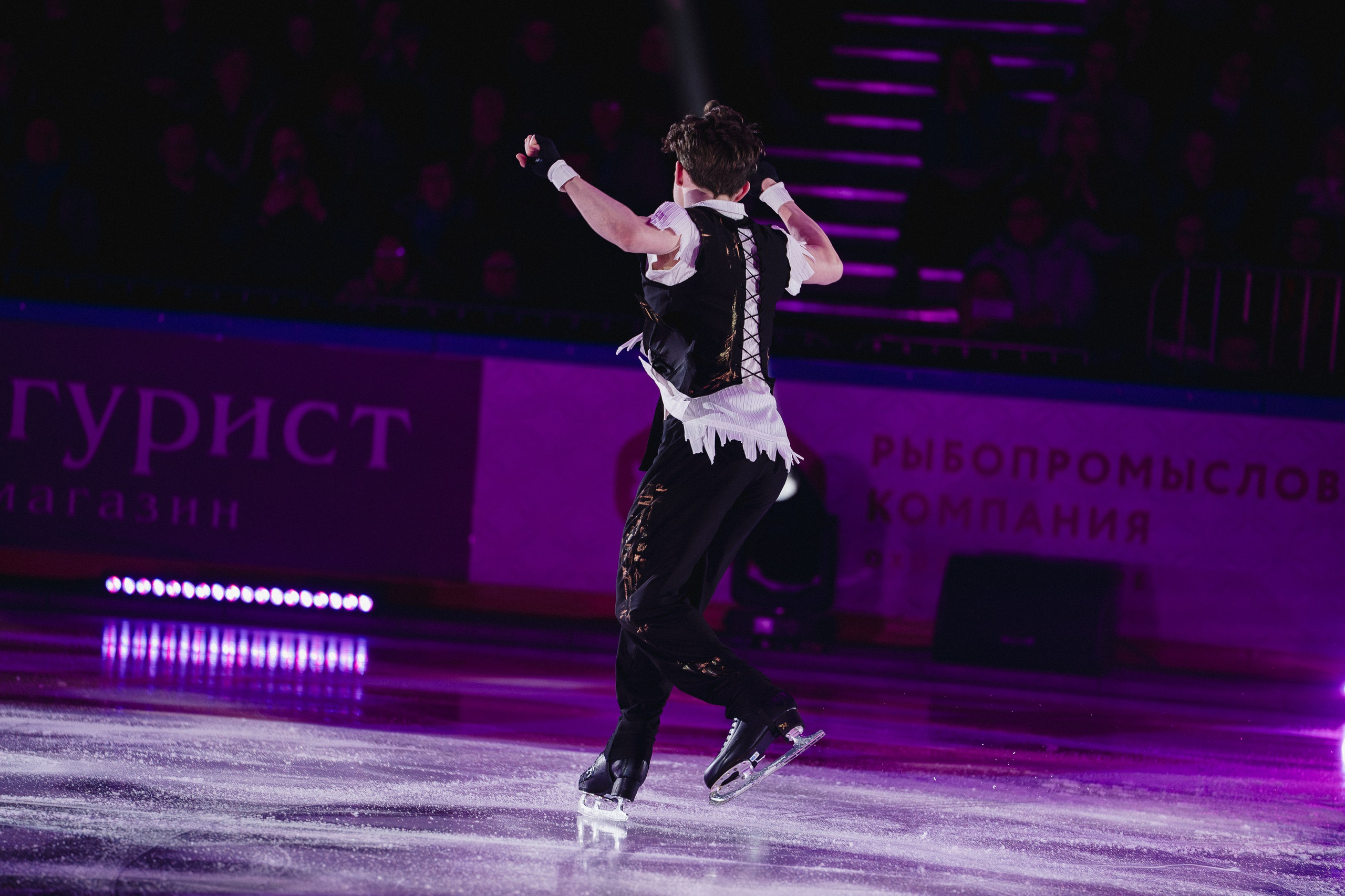 Шоу Этери Тутберидзе в Новосибирске. Воробьева Ксения — Спортивный и танцевальный фотограф Новосибирск