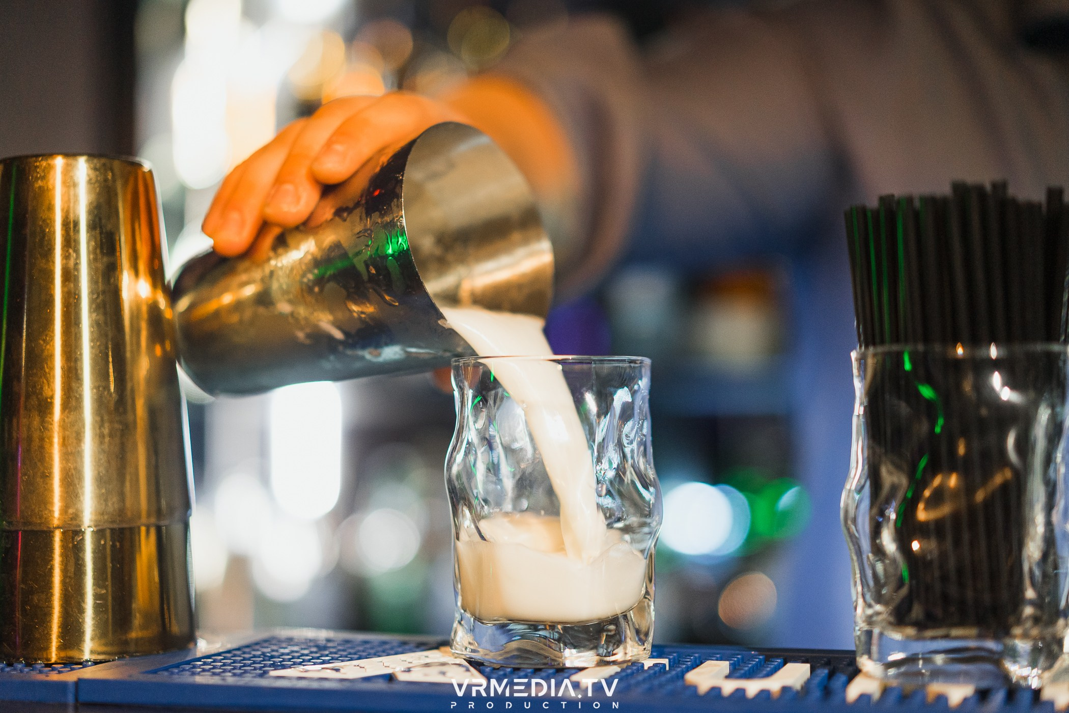 НОВОГОДНЯЯ РАЗМИНКА в караоке-баре «Volna»