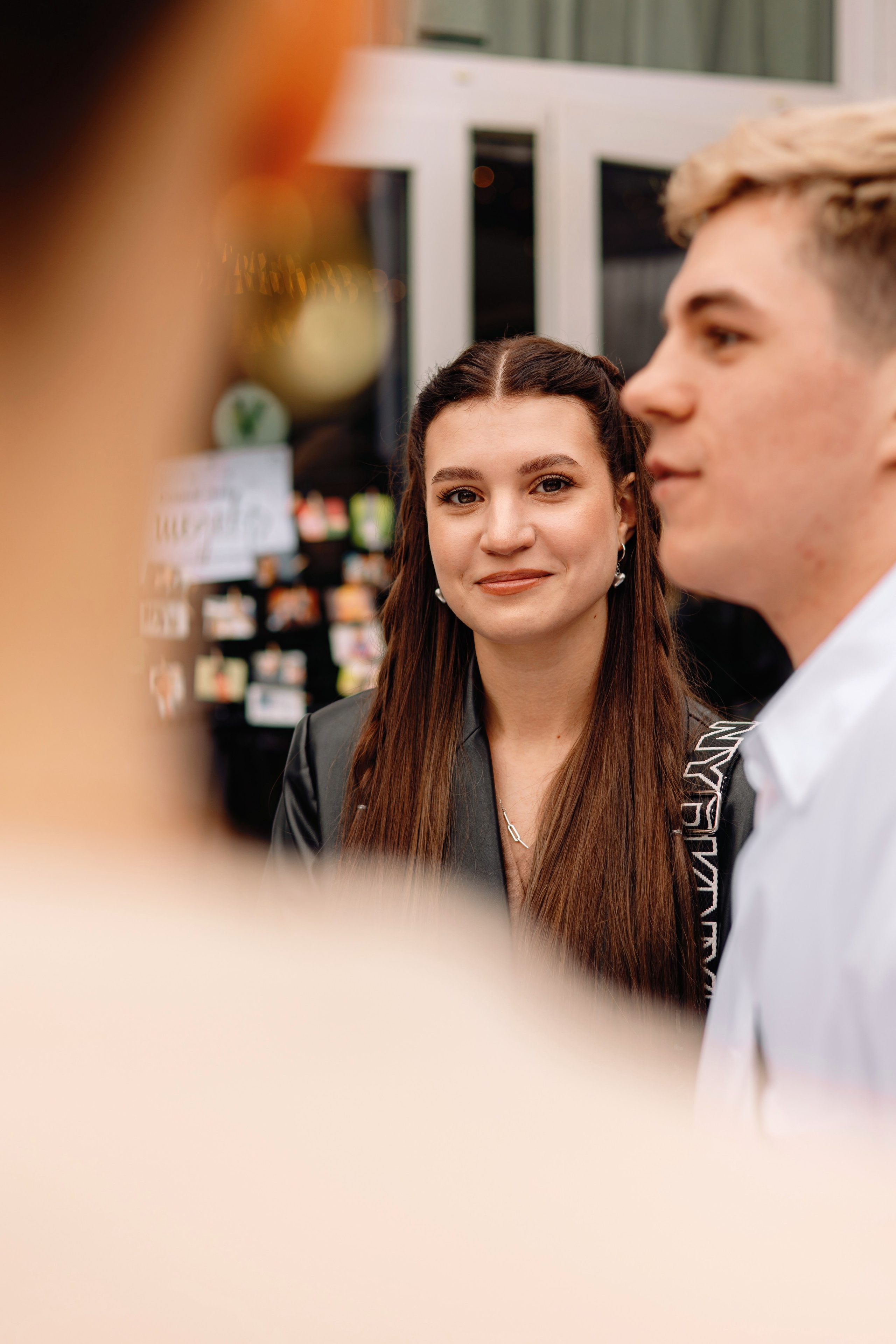 А ВНУТРИ — УРАГАН