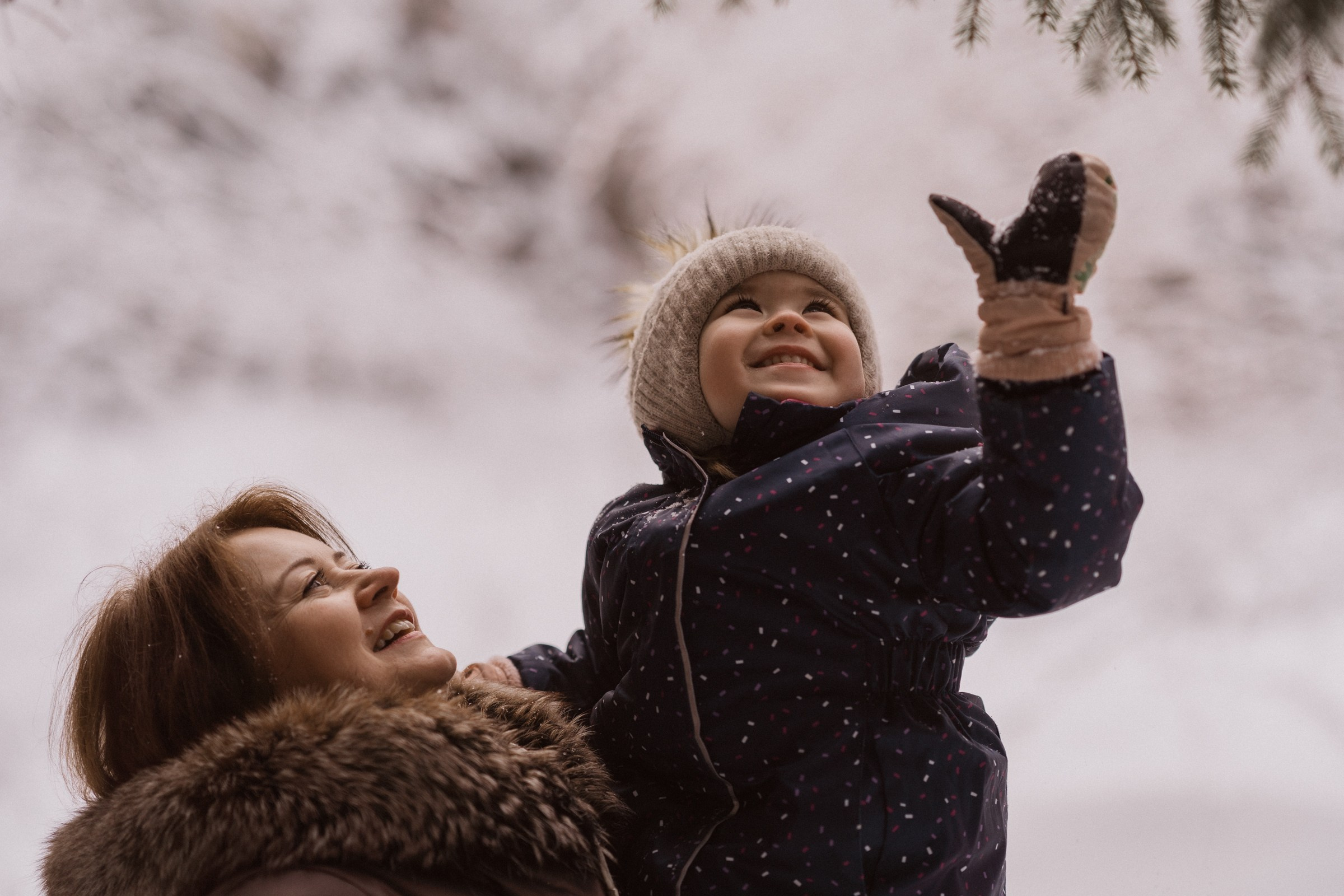 Зимняя фотосессия в лесу. Феодосия с крестной мамой Ольгой. Семейный и детский фотограф в Сергиев Посаде, Хотьково Якимчук Любовь