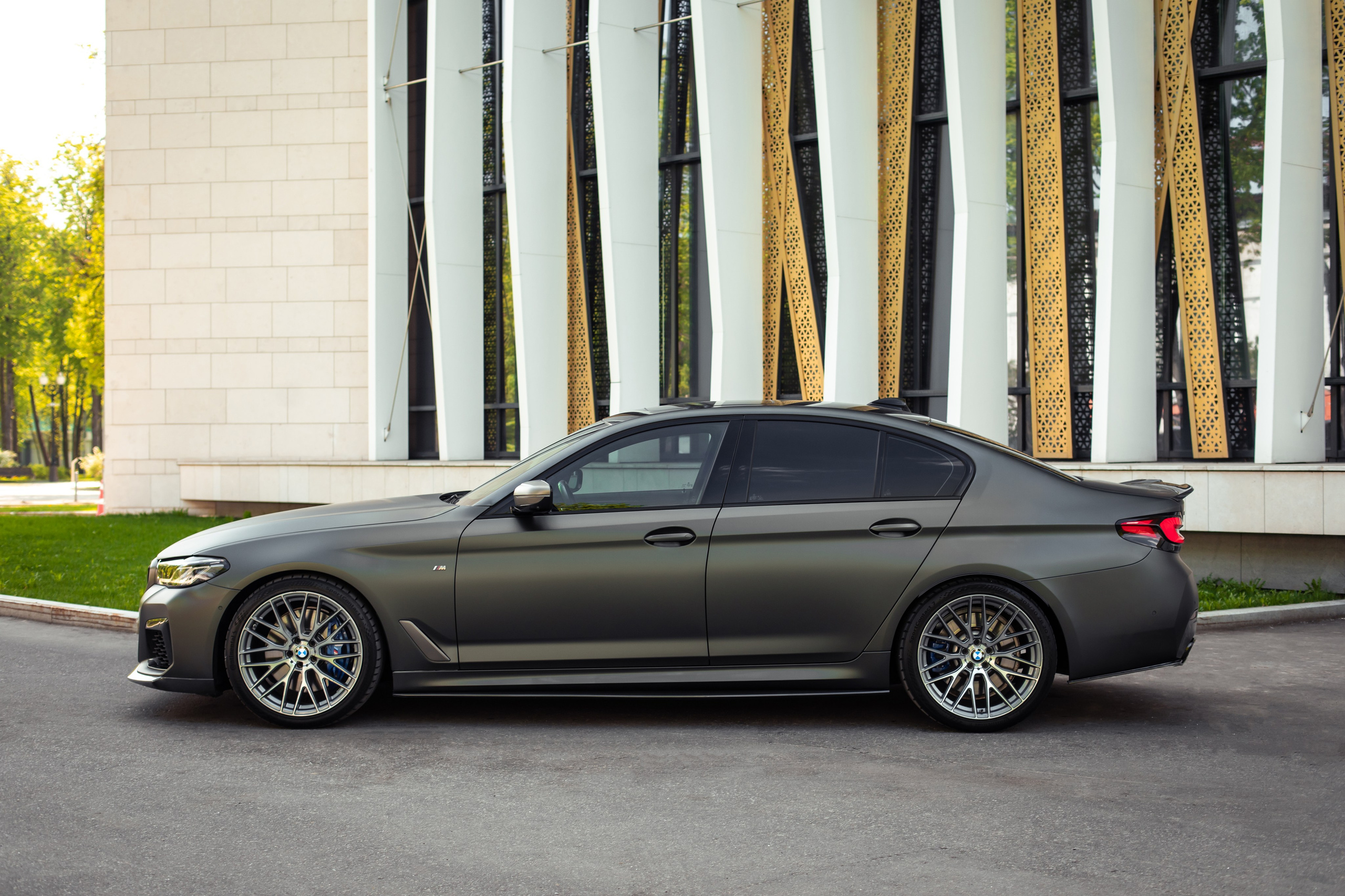 BMW 5. Автомобильный фотограф в Москве Андрей Емельянов