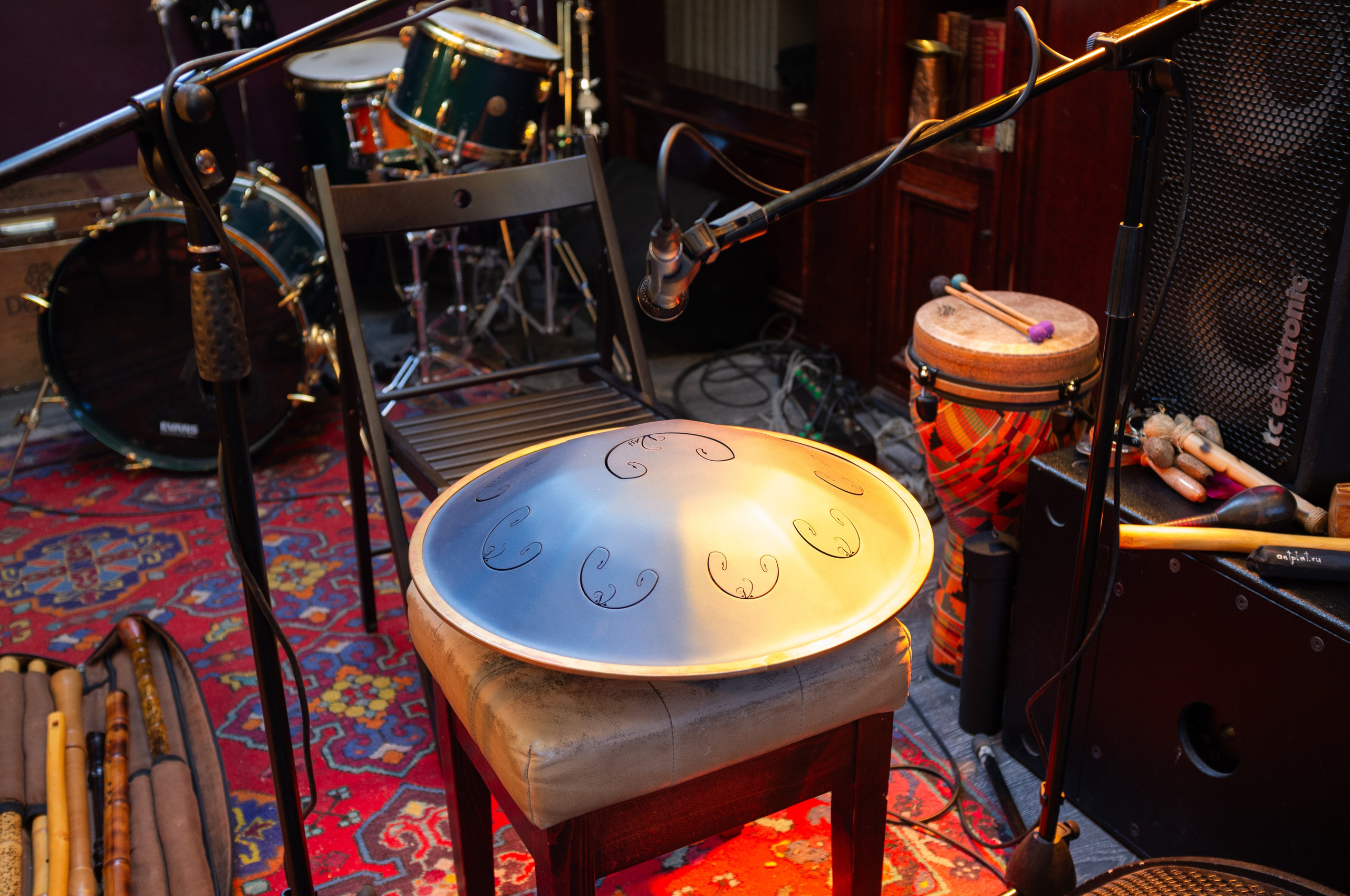 Джаз-клуб Kozlov club. Мансарда. Искусство фотографии. Мария Осокина