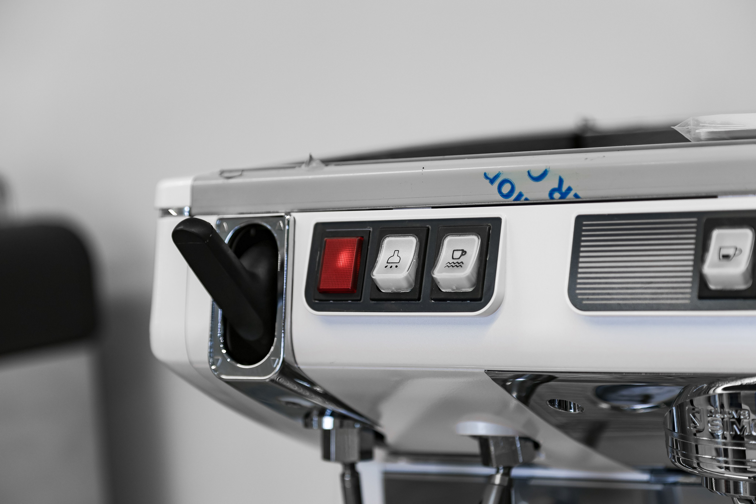 COFFEE MACHINES FOR MARKETPLACE. Mixturecaptures