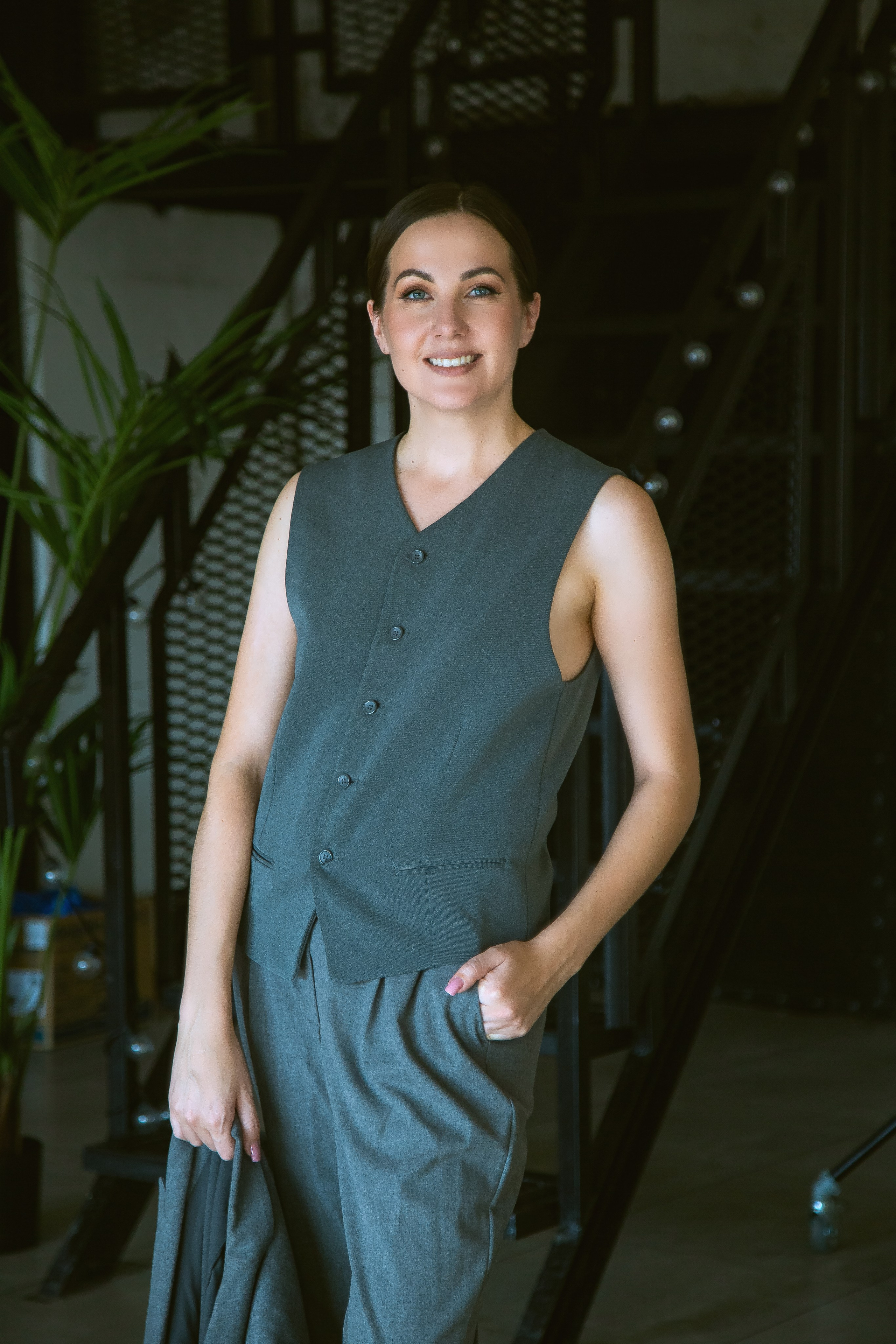 Деловой женский портрет в студии. Семейный фотограф в Москве Влада Лунина