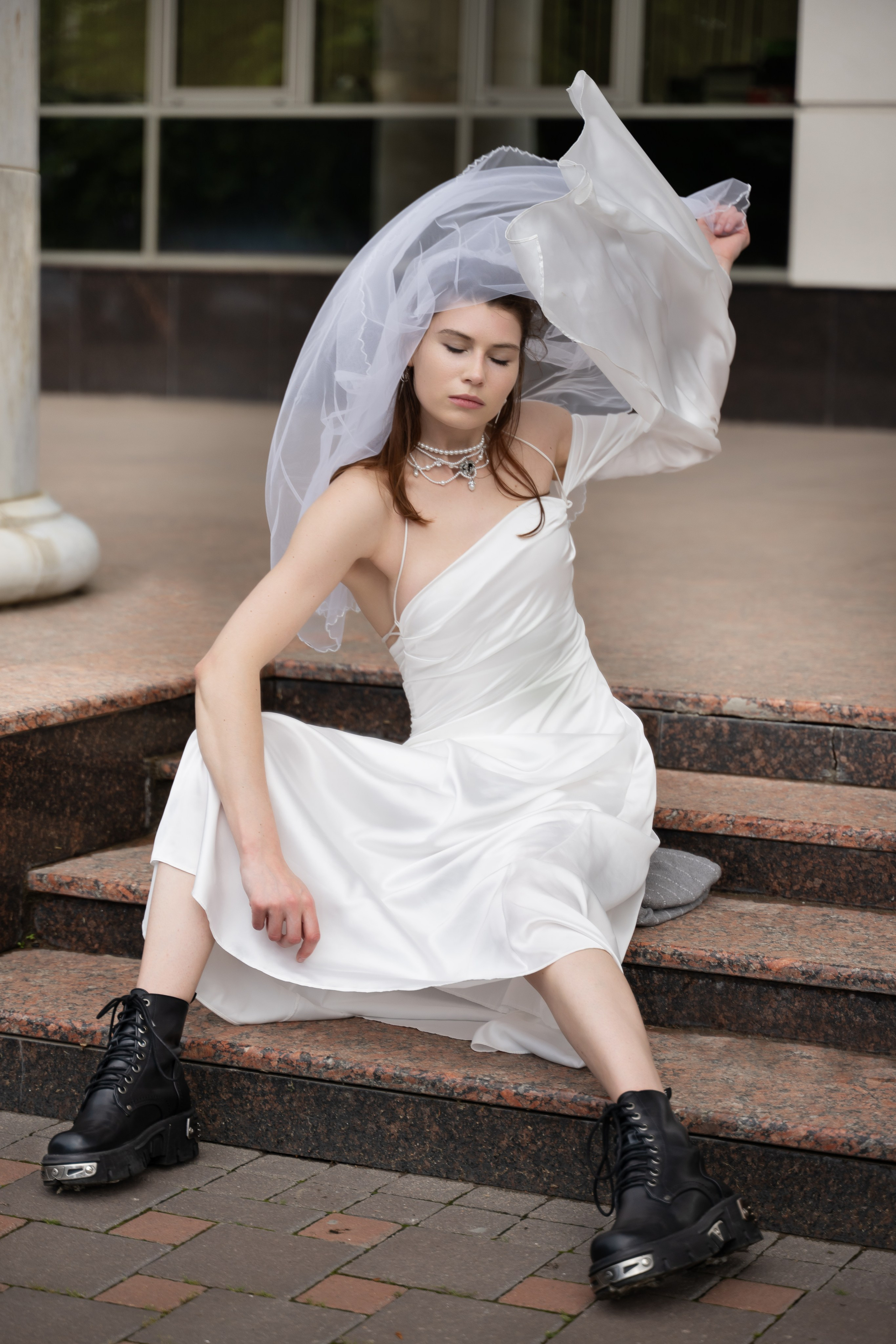 СБЕЖАВШАЯ НЕВЕСТА (история в каждом кадре). Главная