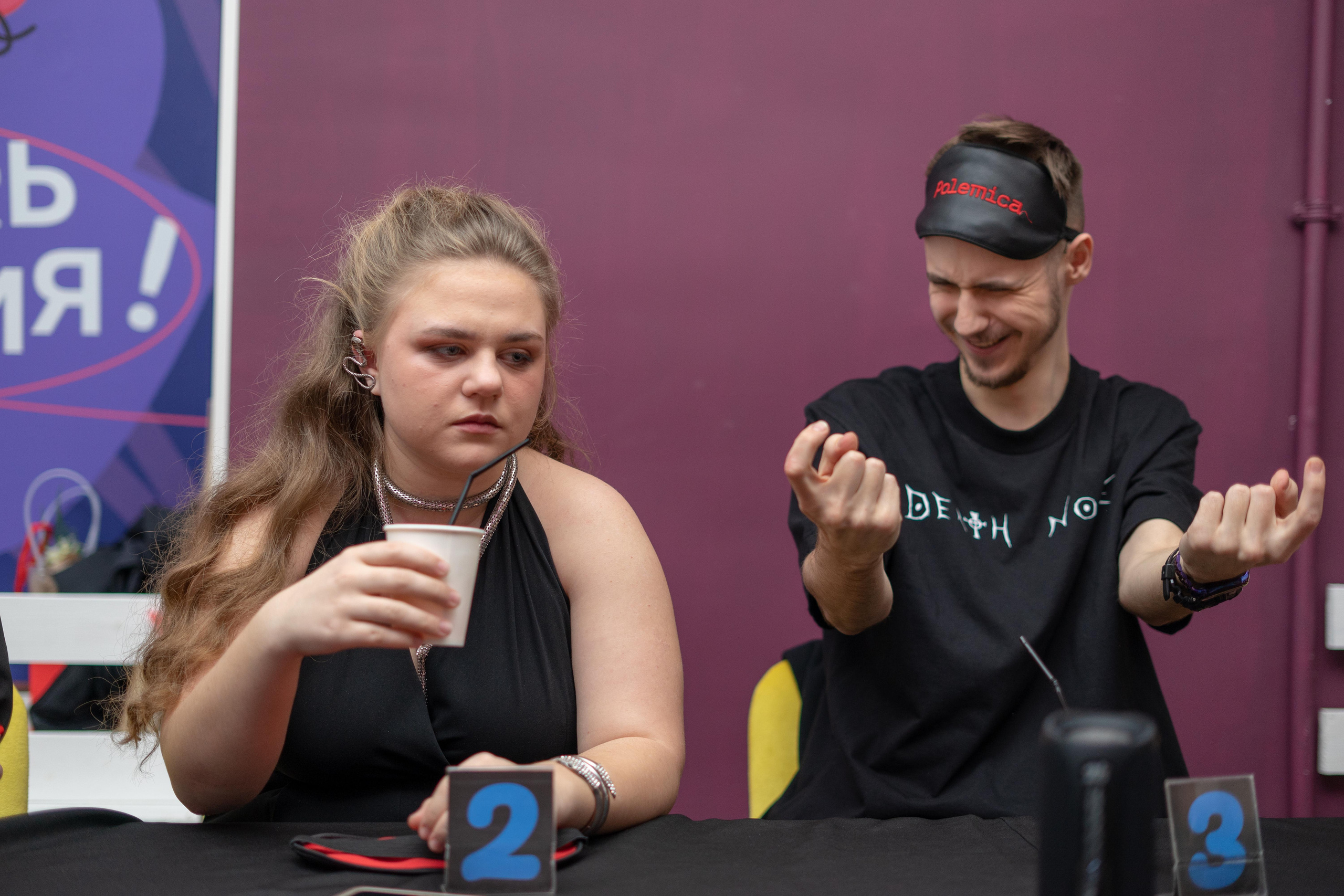 Игра в мафию в клубе polemica. Фотограф Елизавета Потешкина