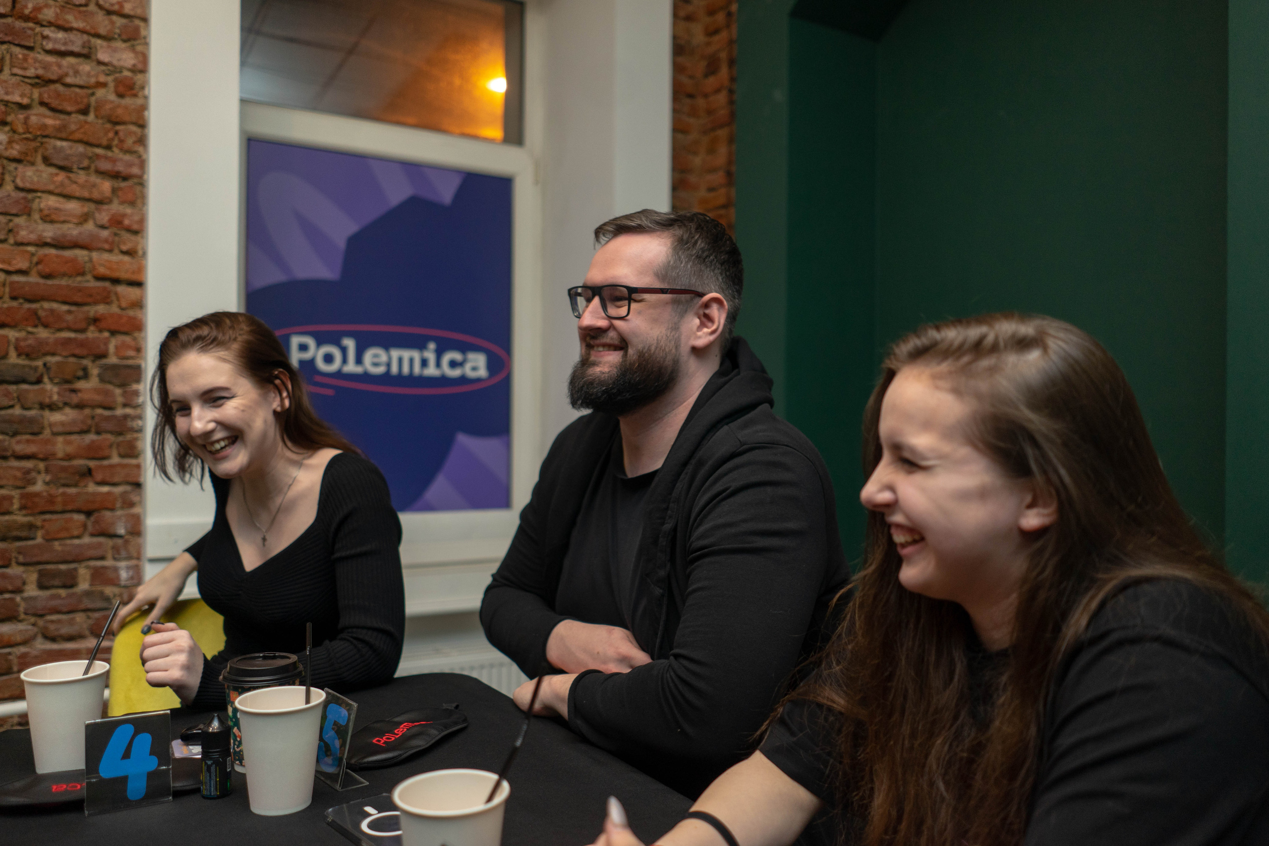 Игра в мафию в клубе polemica. Фотограф Елизавета Потешкина