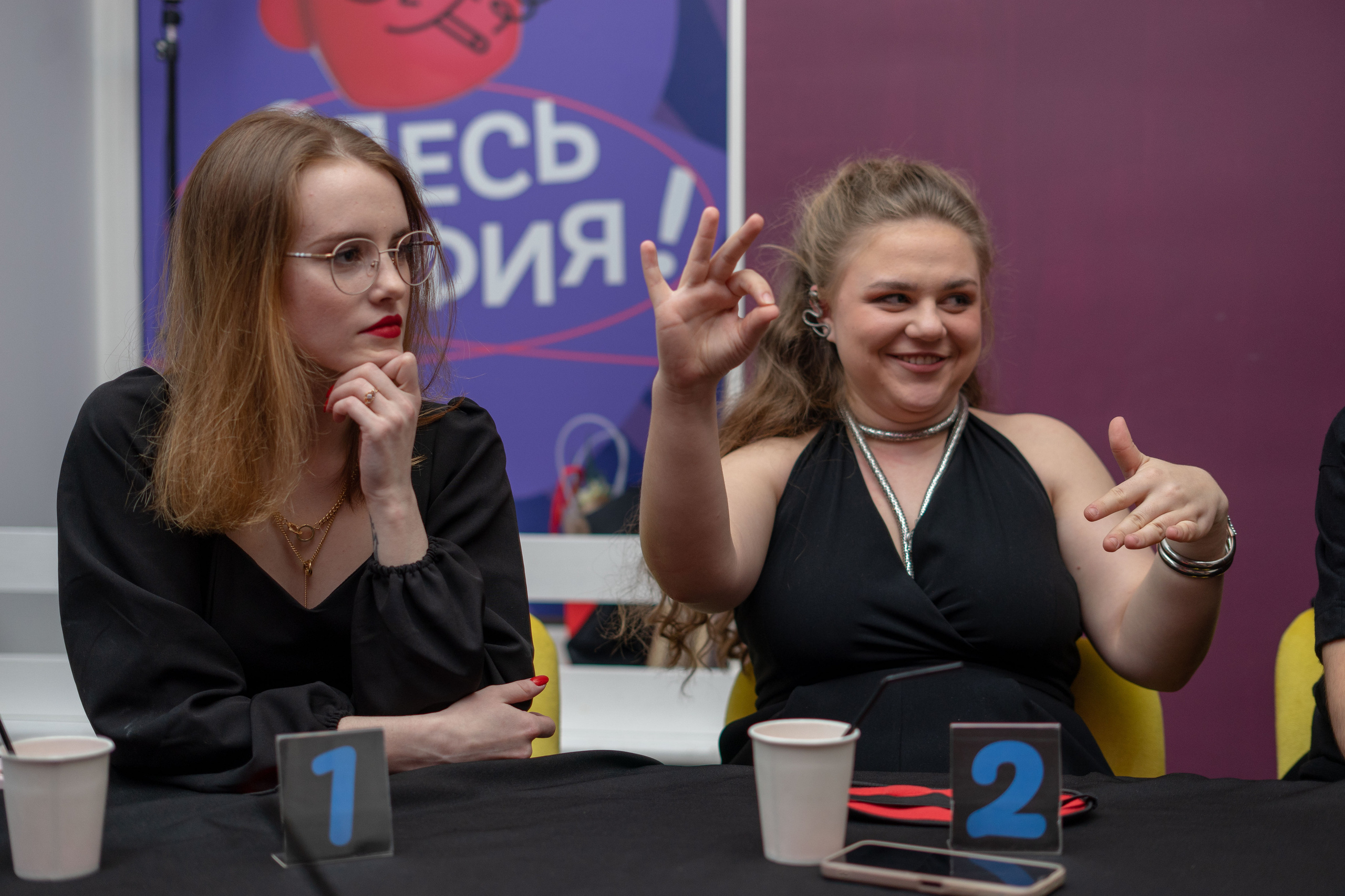 Игра в мафию в клубе polemica. Фотограф Елизавета Потешкина