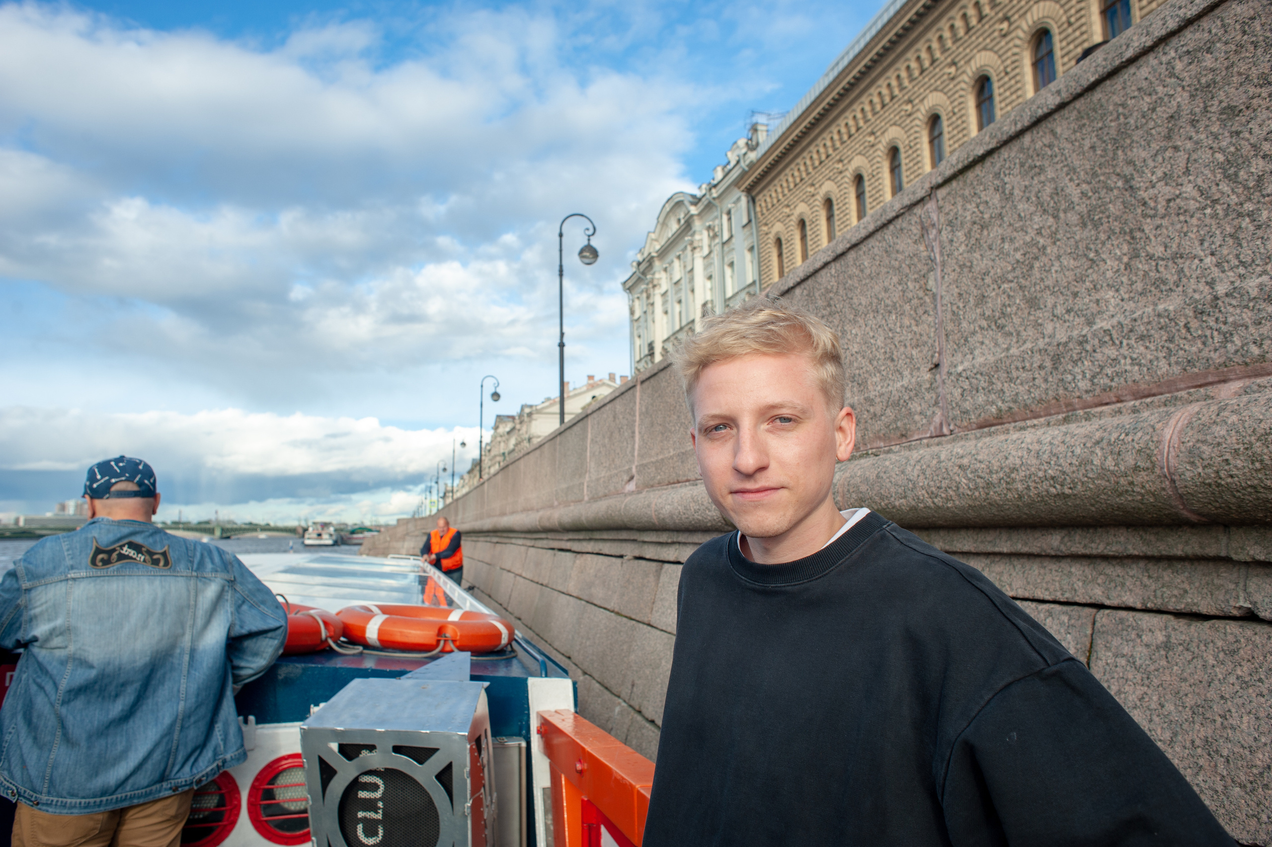 Корпоратив на катере. Фотограф Елизавета Потешкина