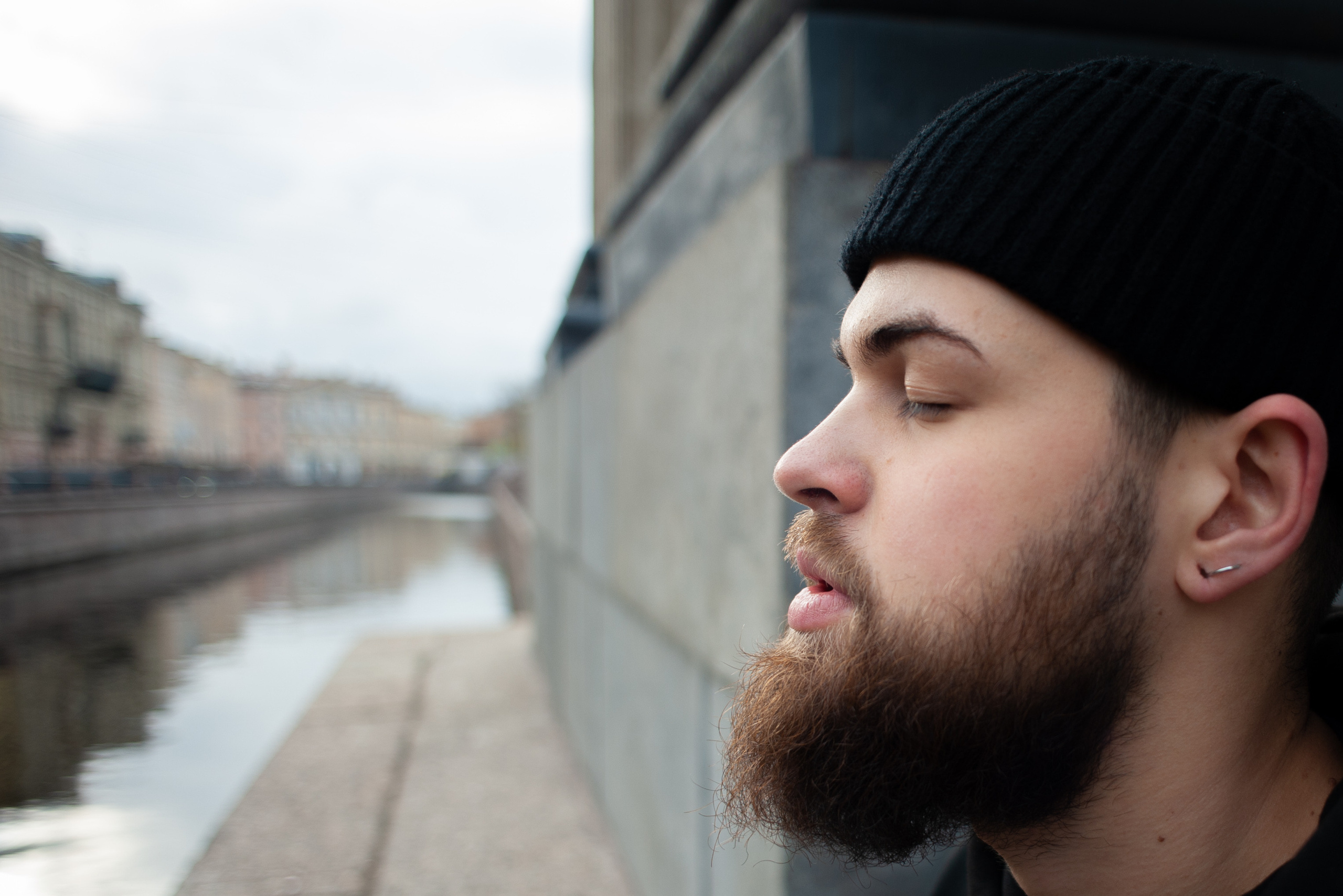 Мужская съёмка в городе. Фотограф Елизавета Потешкина