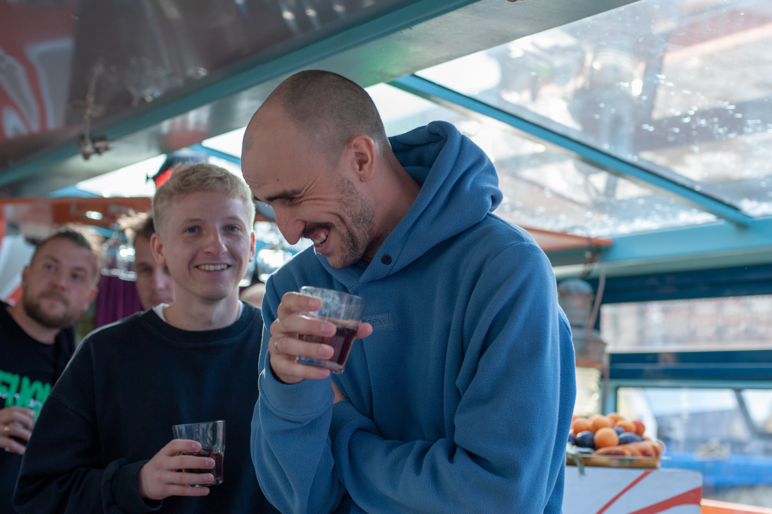 Корпоратив на катере. Фотограф Елизавета Потешкина