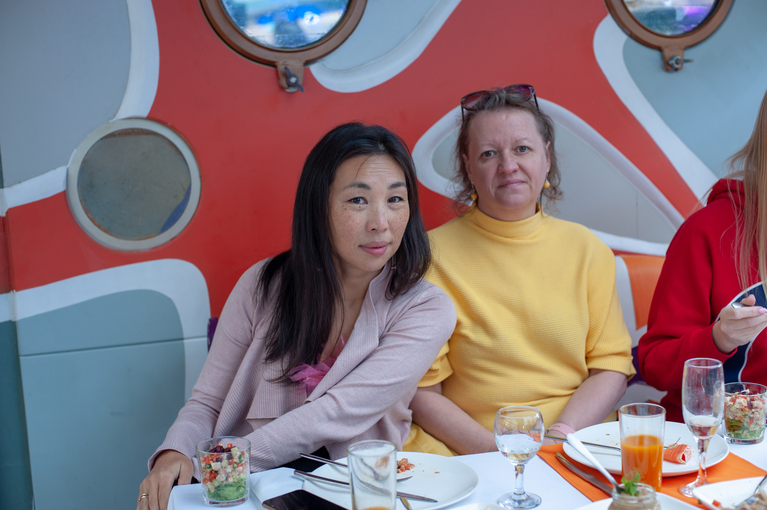 Корпоратив на катере. Фотограф Елизавета Потешкина