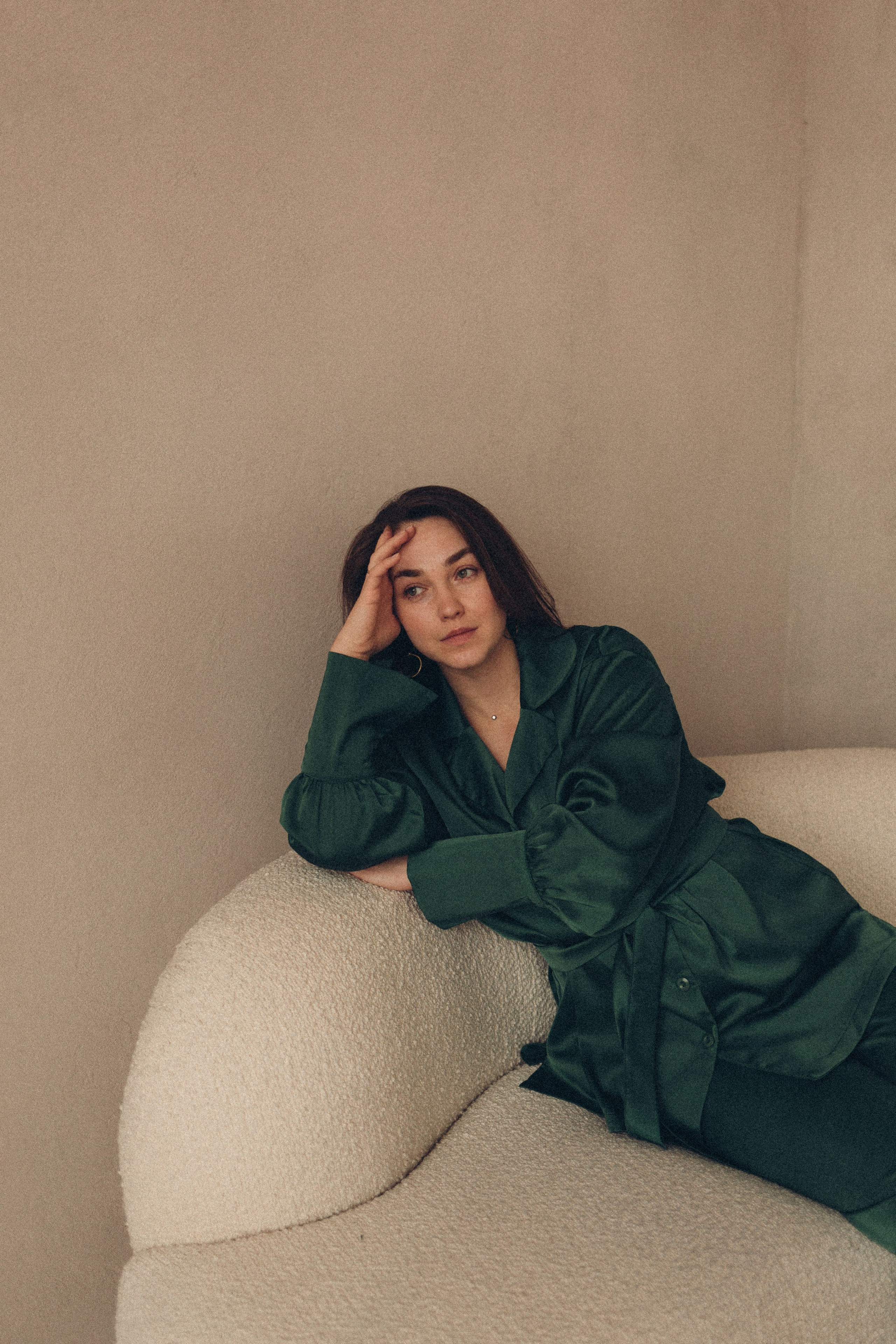 Индивидуальная фотосессия в студии Манекен в Екатеринбурге. Марина Рерих — портретный фотограф в Екатеринбурге