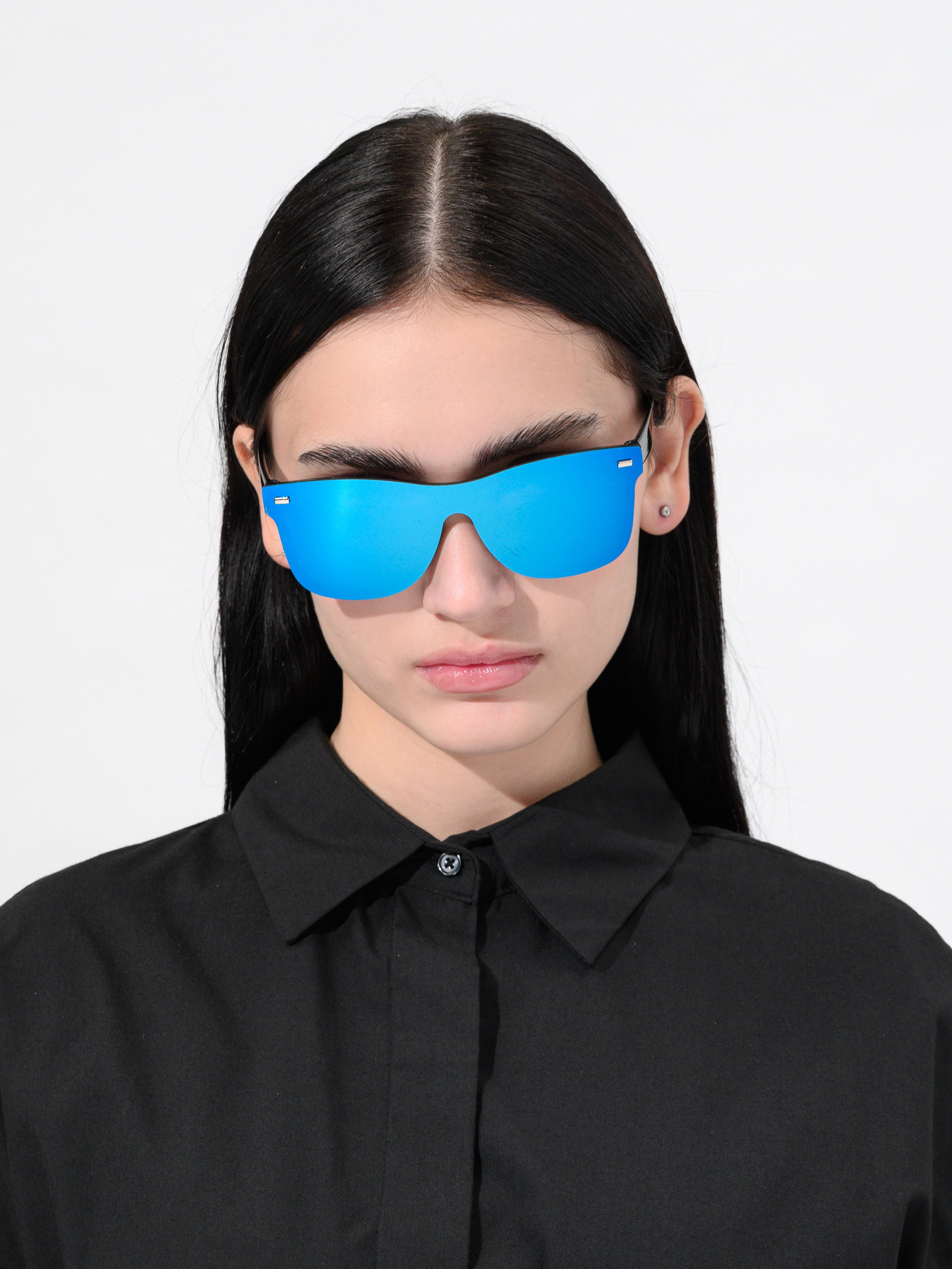 Каталог Девушки. Студия рекламной и предметной съемки товаров WELKO Studio