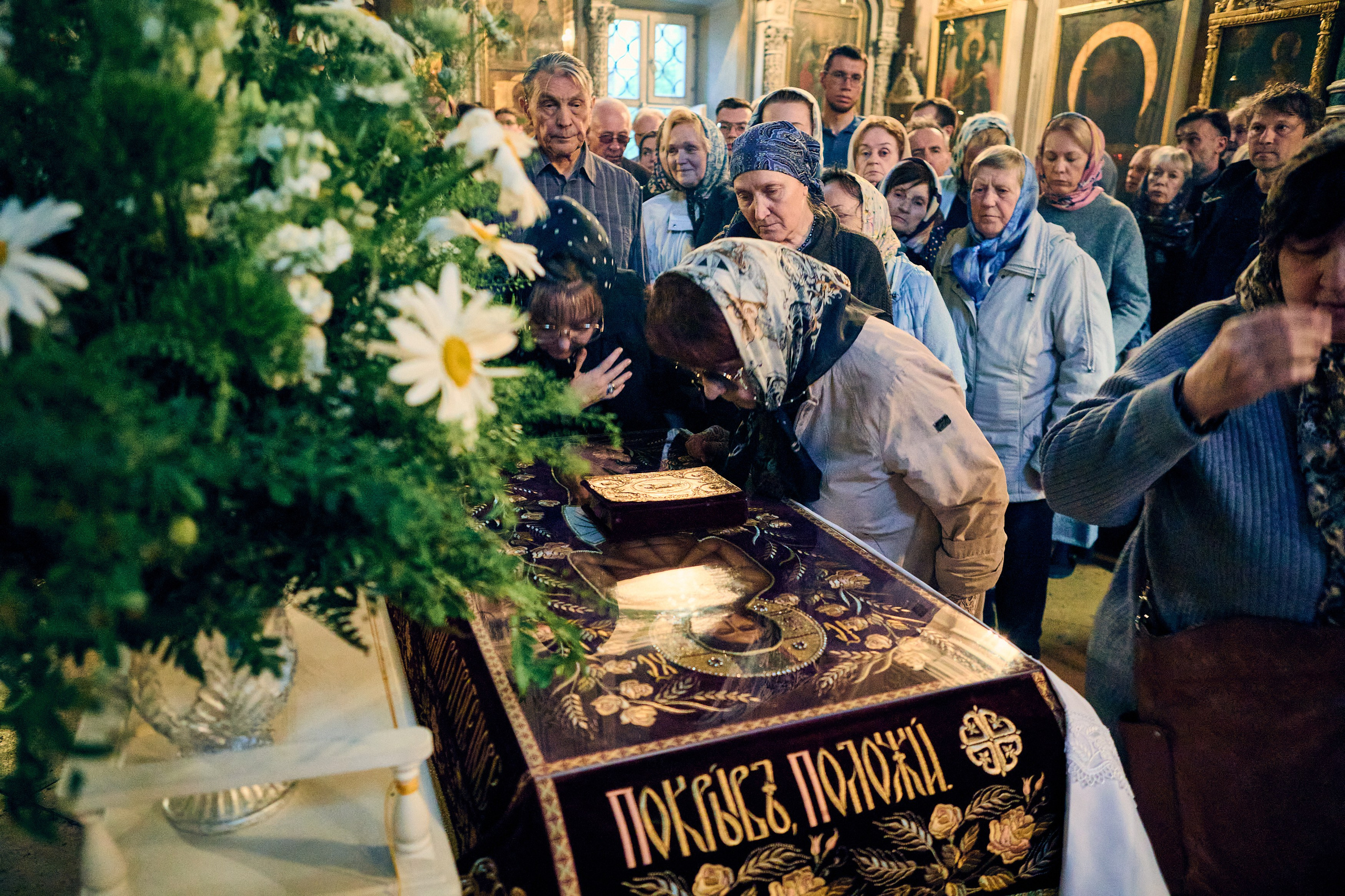 Утреня Погребение Спасителя. DMITRY MOISEENKO — фотограф, художник, топ-стилист