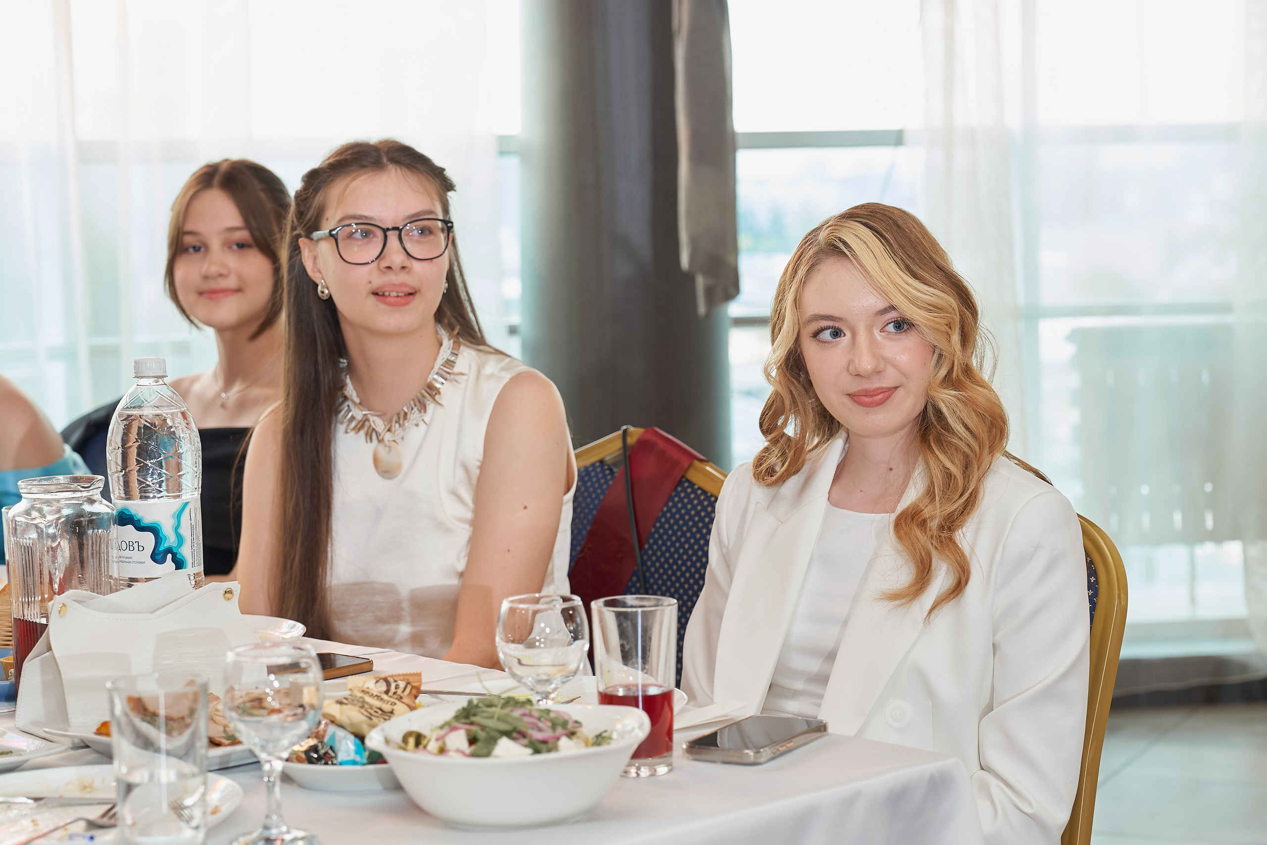 Выпускной 9-й класс. Выпускные альбомы в Екатеринбурге, от Анастасии Саловой