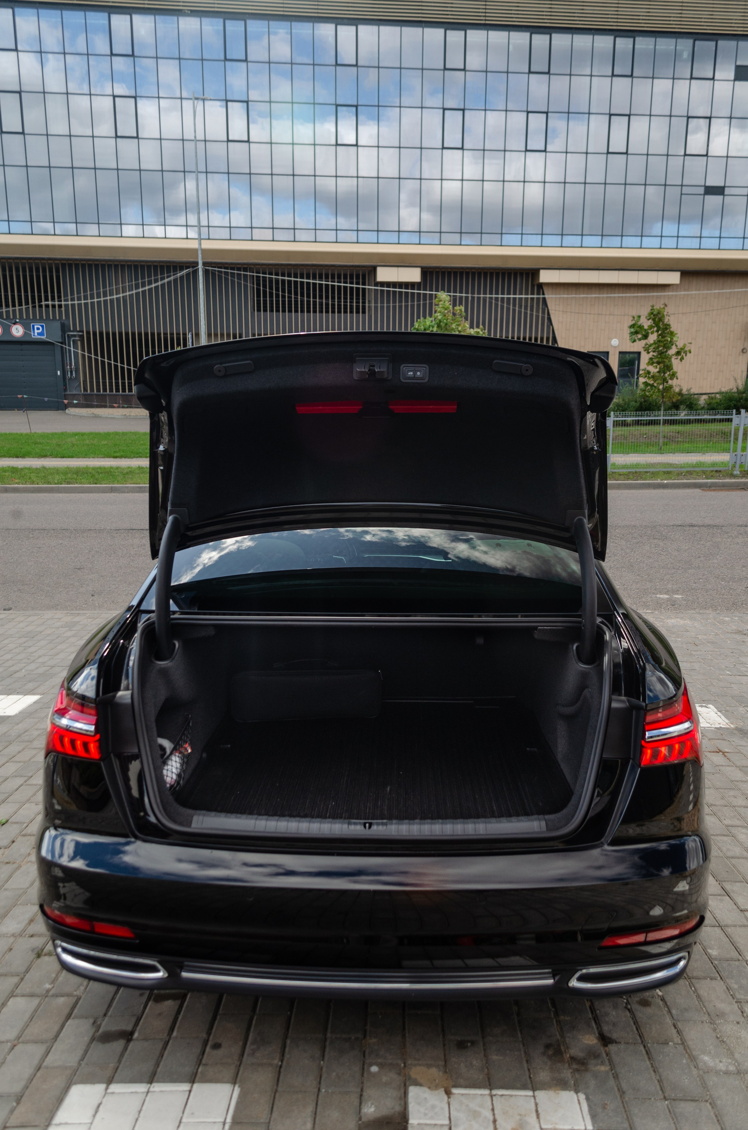 Audi A6. Автомобильный и интерьерный фотограф в Минске Александр Тагаев