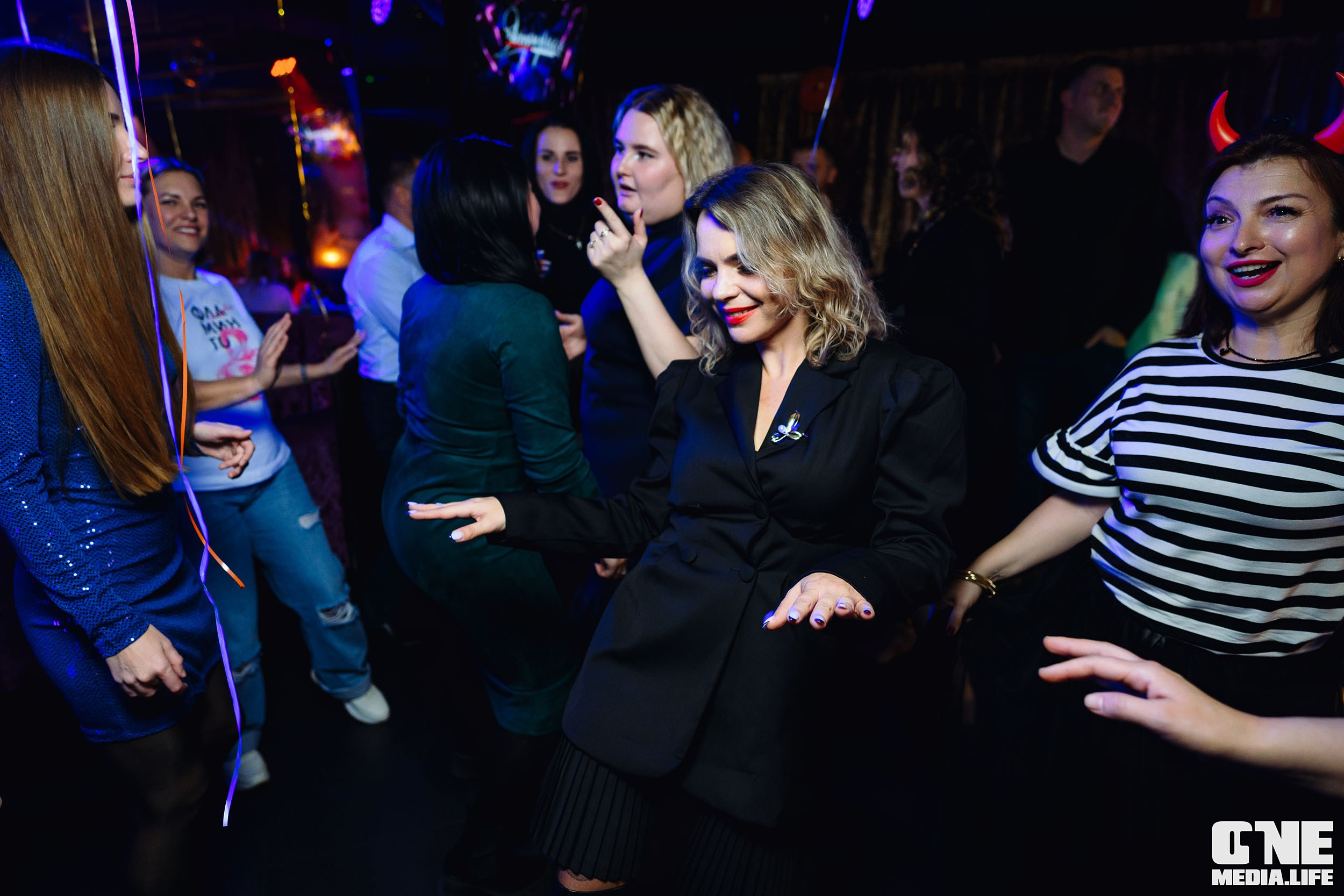 Фоторепортаж из караоке-клуба Эйфория. One Media Life: фоторепортажи, фотоотчеты с мероприятий и заведений