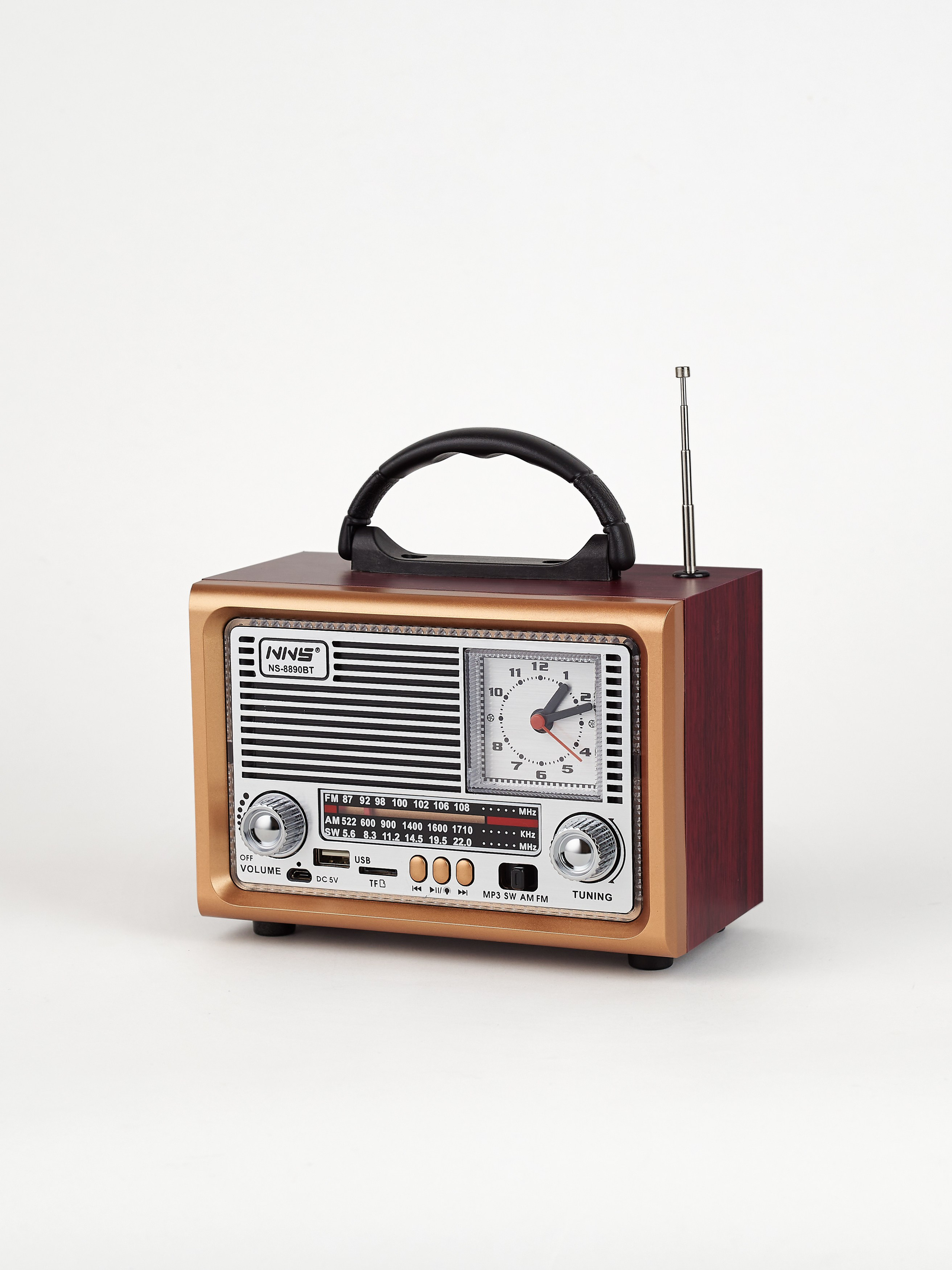 Радио. Предметный фотограф, инфографика и видео в Санкт-Петербурге