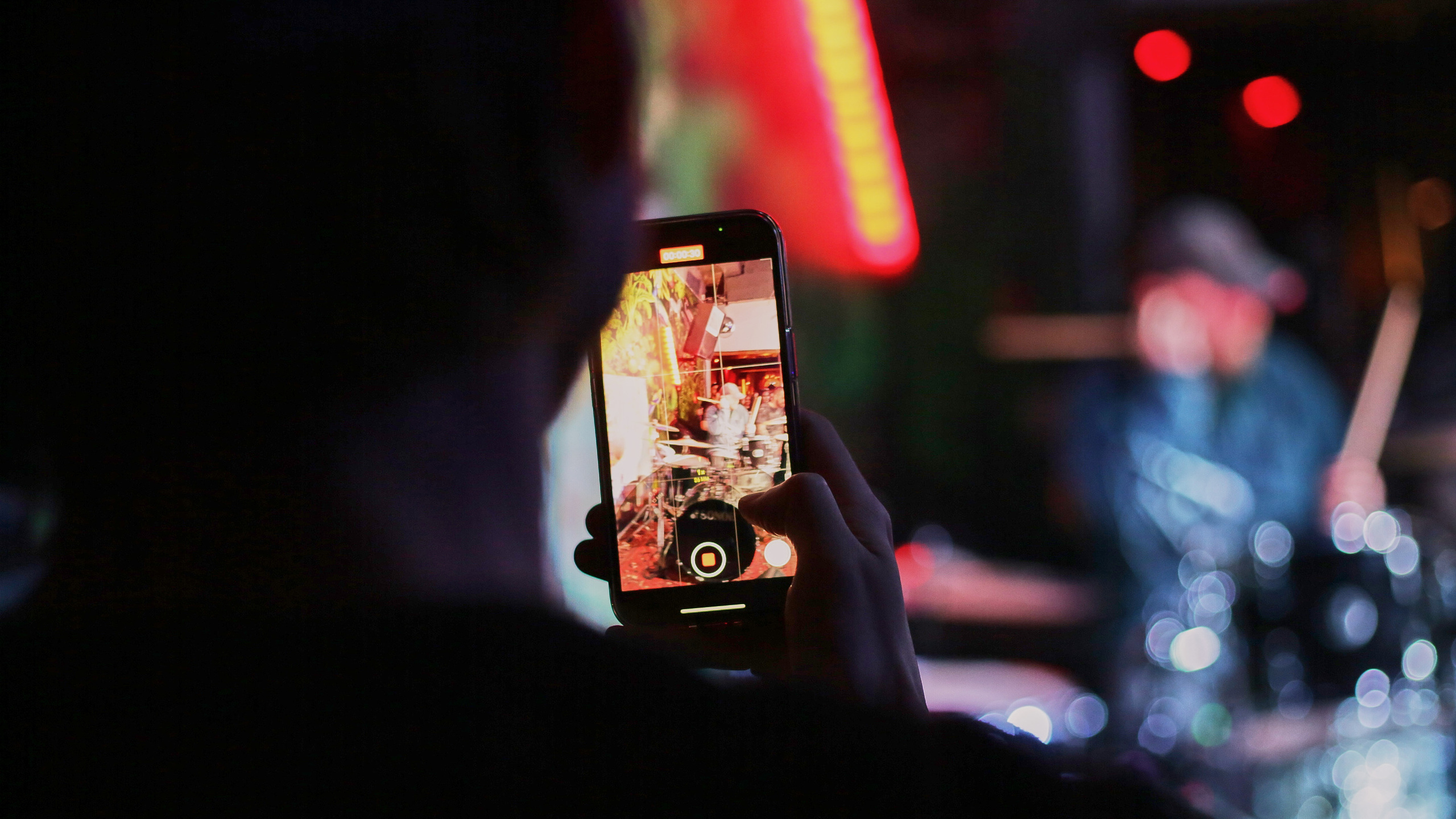 2023-03-31. Breakpillzz (Serotonin-party)