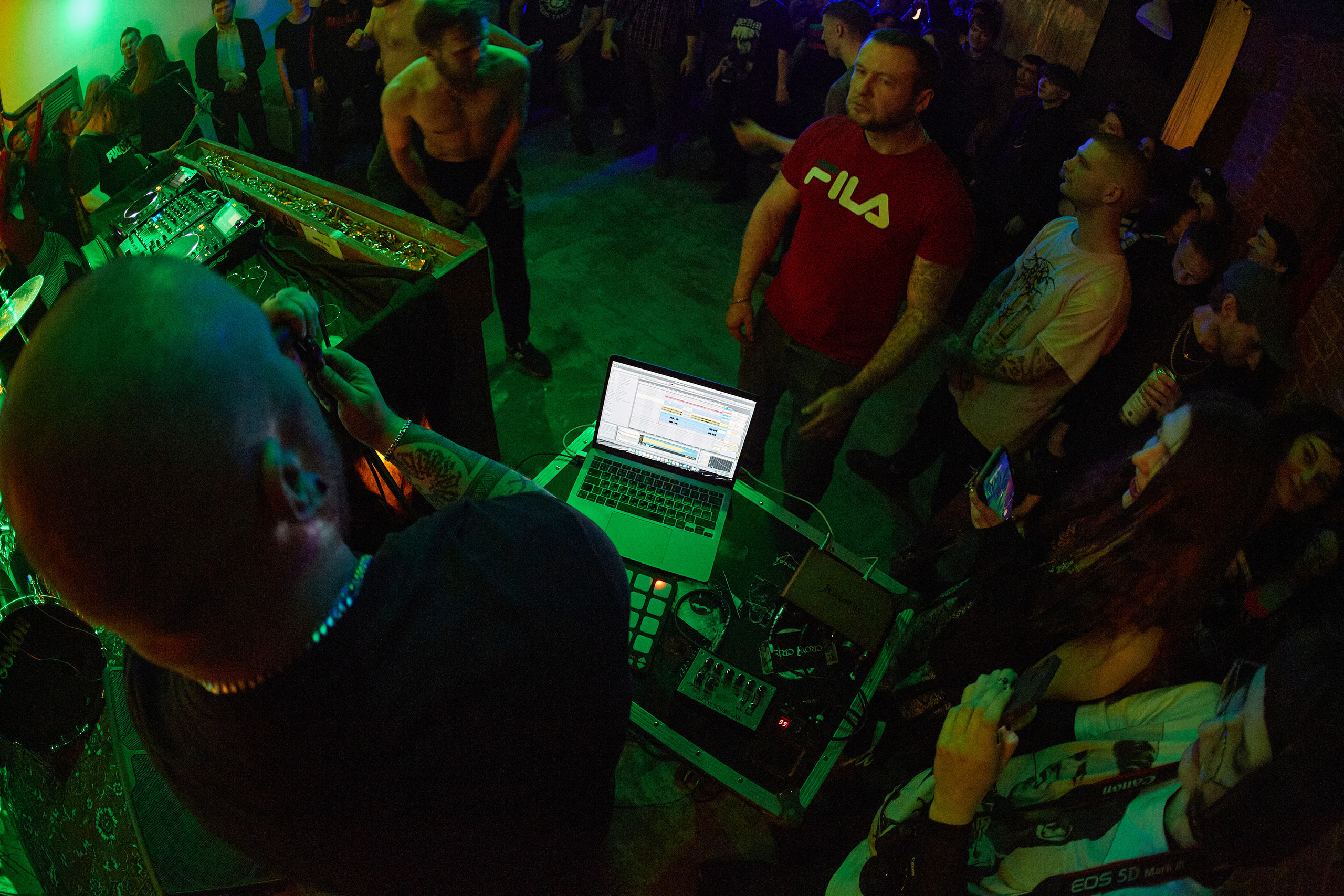 2023-03-31. Breakpillzz (Serotonin-party)