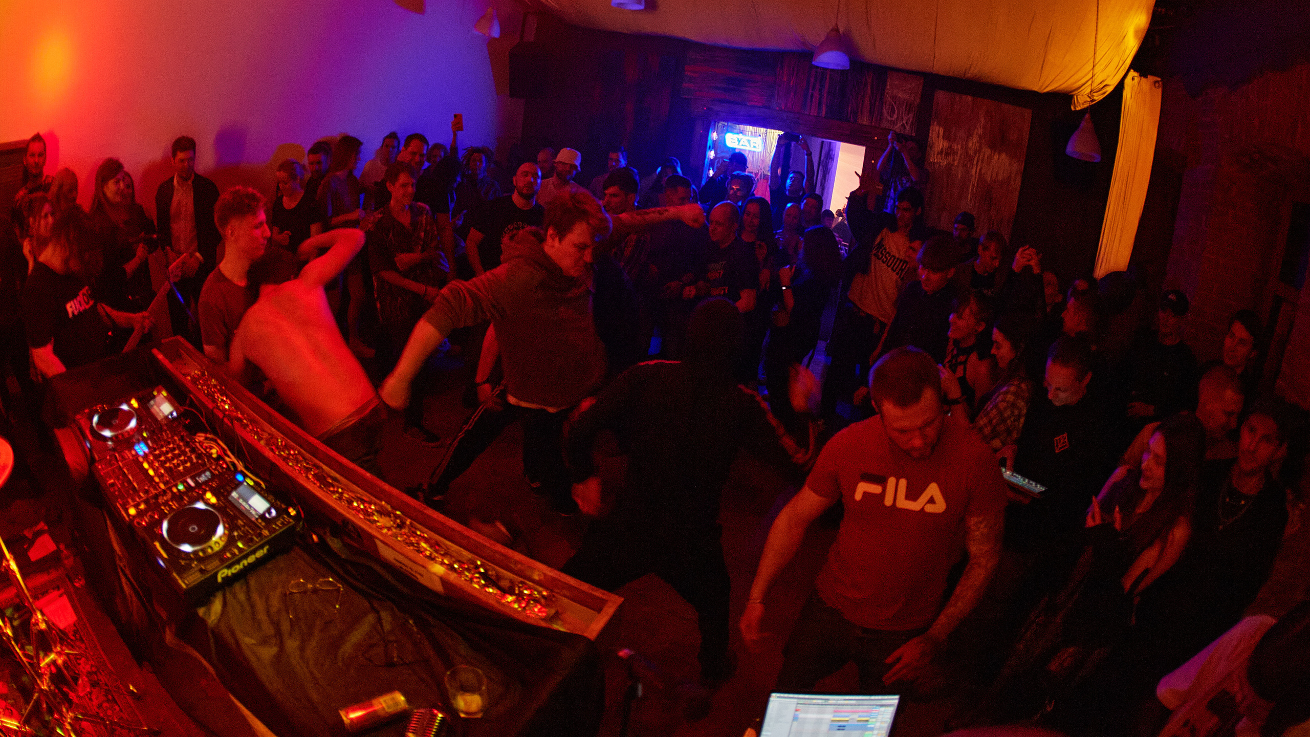 2023-03-31. Breakpillzz (Serotonin-party)