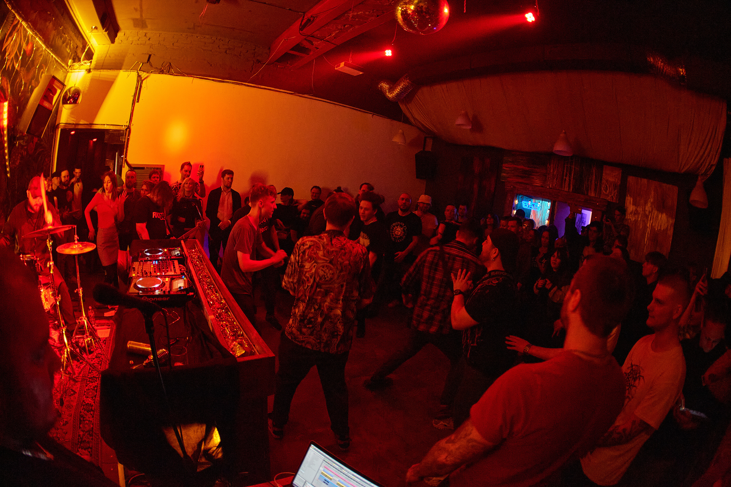 2023-03-31. Breakpillzz (Serotonin-party)