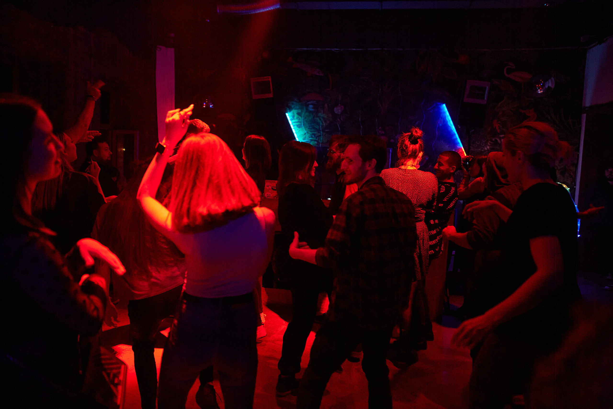 2023-03-31. Breakpillzz (Serotonin-party)