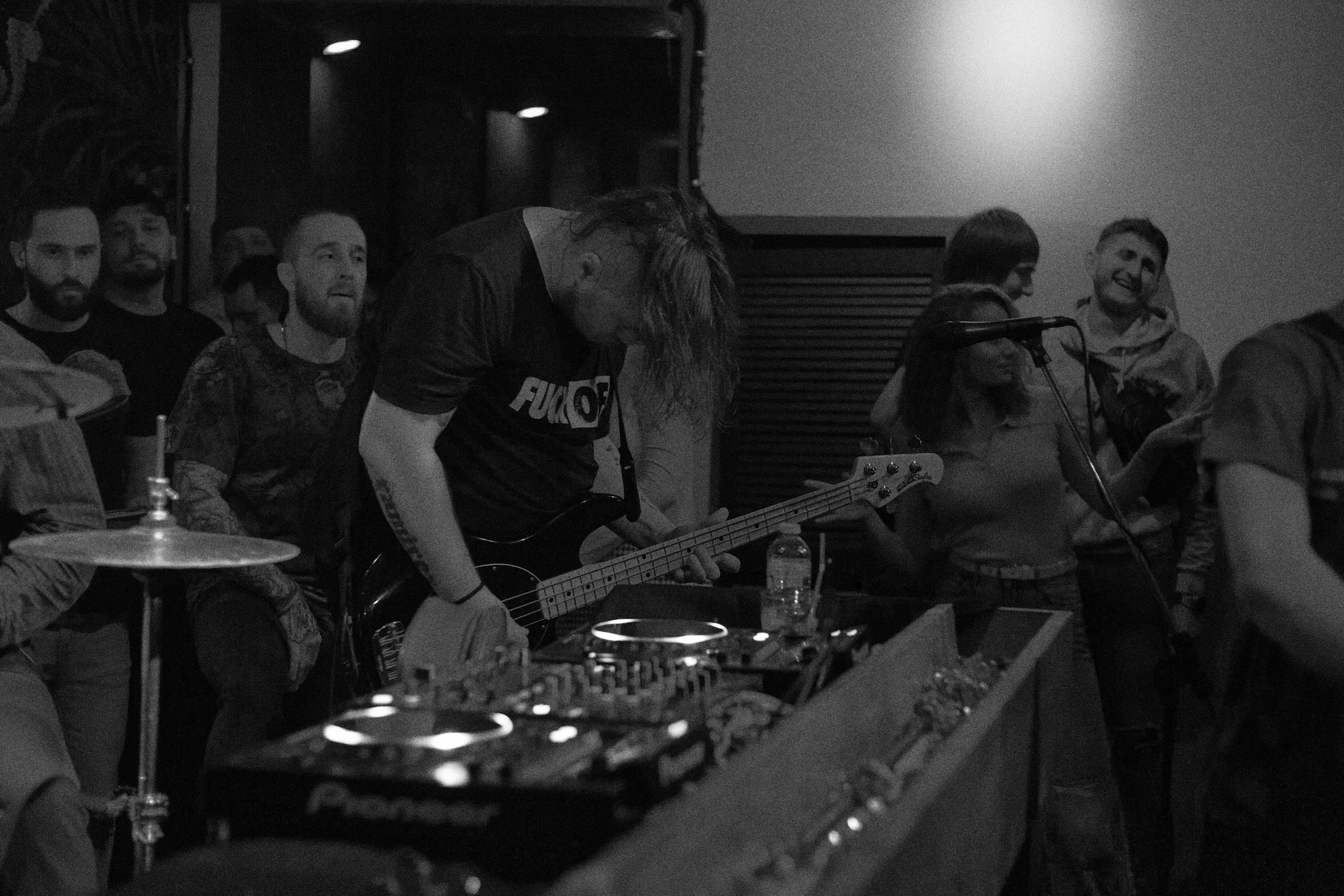 2023-03-31. Breakpillzz (Serotonin-party)