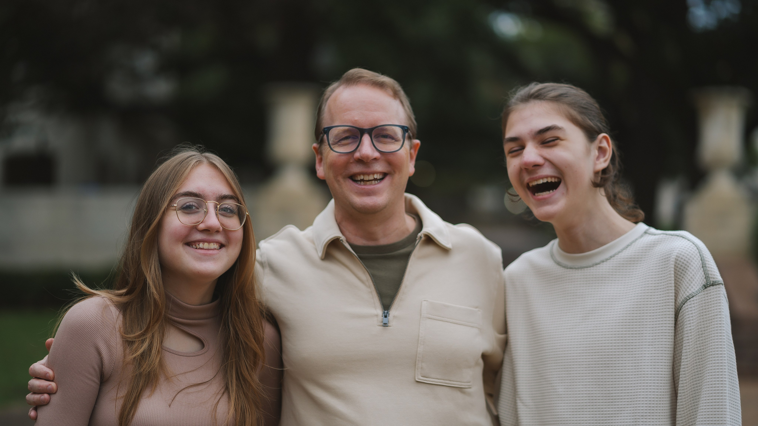 Family photography in Austin, TX | Unposed, playful & full of life | Anny Smirnova