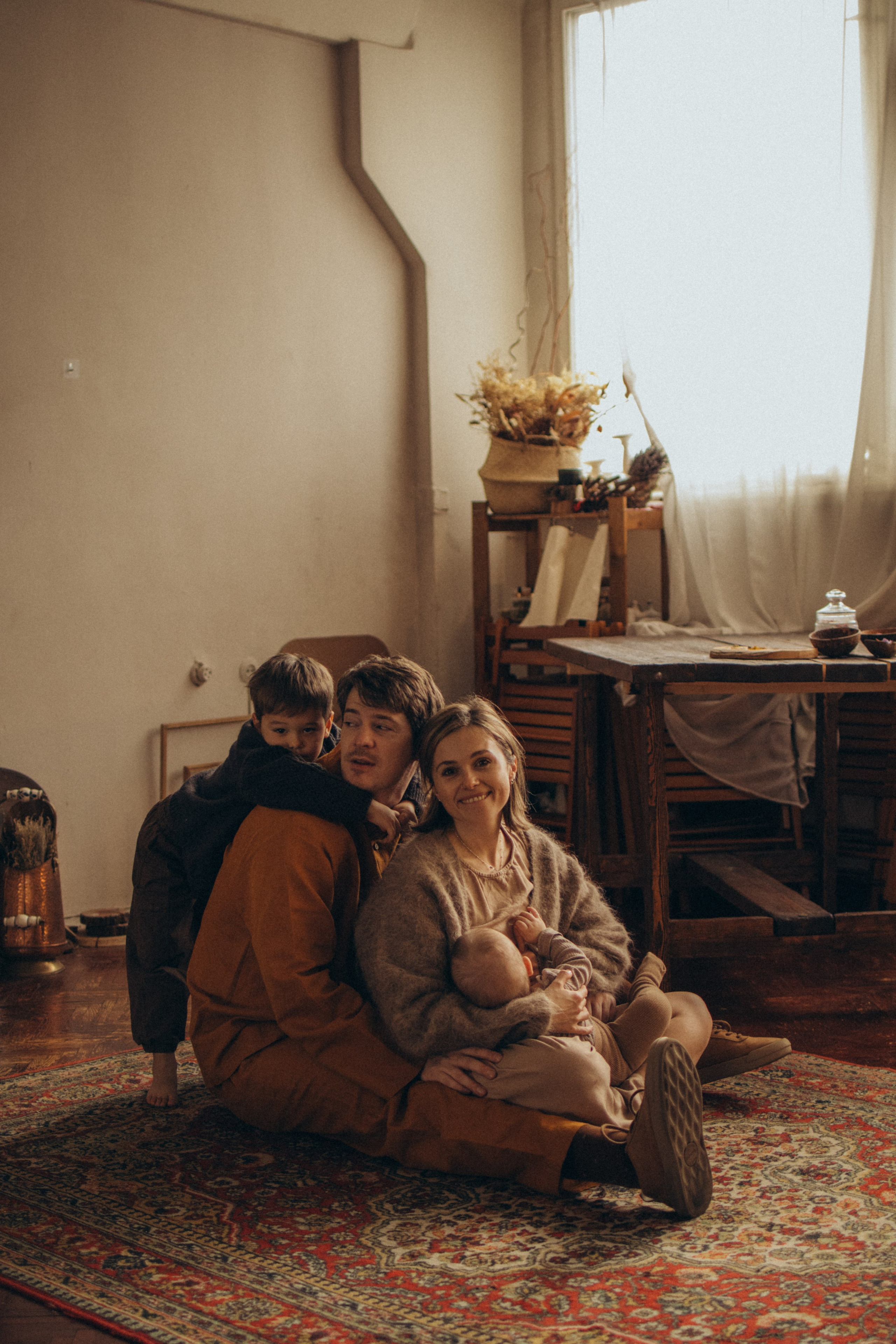 Сергей, Анастасия и малыши Стёпа и Мироша. Семейный фотограф Москва