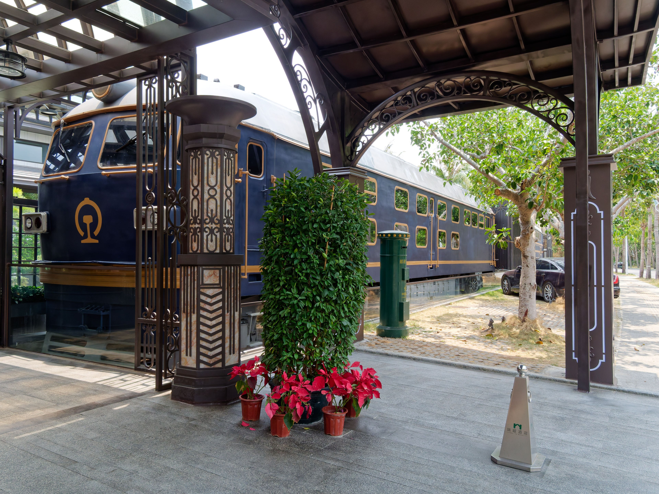 Хайнань 2026, улицы Ялунвань и Саньи. Фотопрогулки по Миру