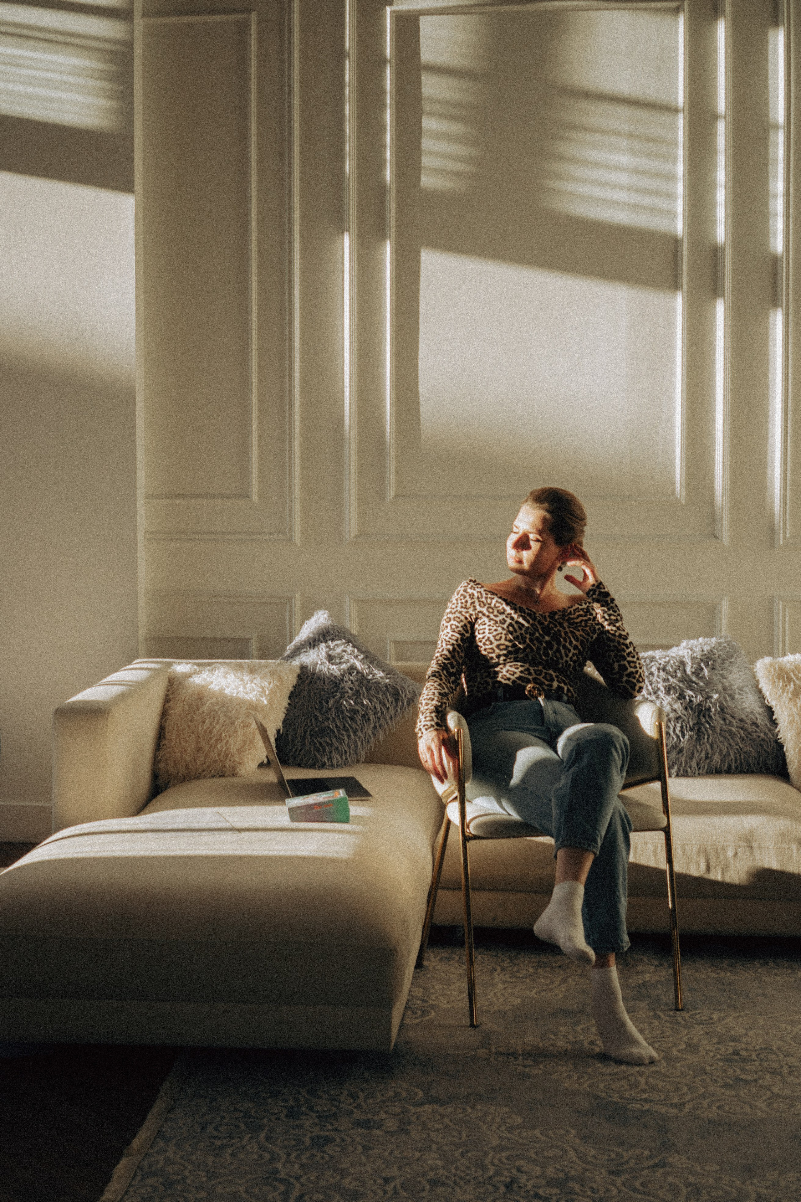 ФОТОСЕСИИЯ В СТУДИИ ДЛЯ ДЕВУШКИ ПСИХОЛОГА. Профессиональный фотограф, Санкт-Петербург — Виктория Богомолова