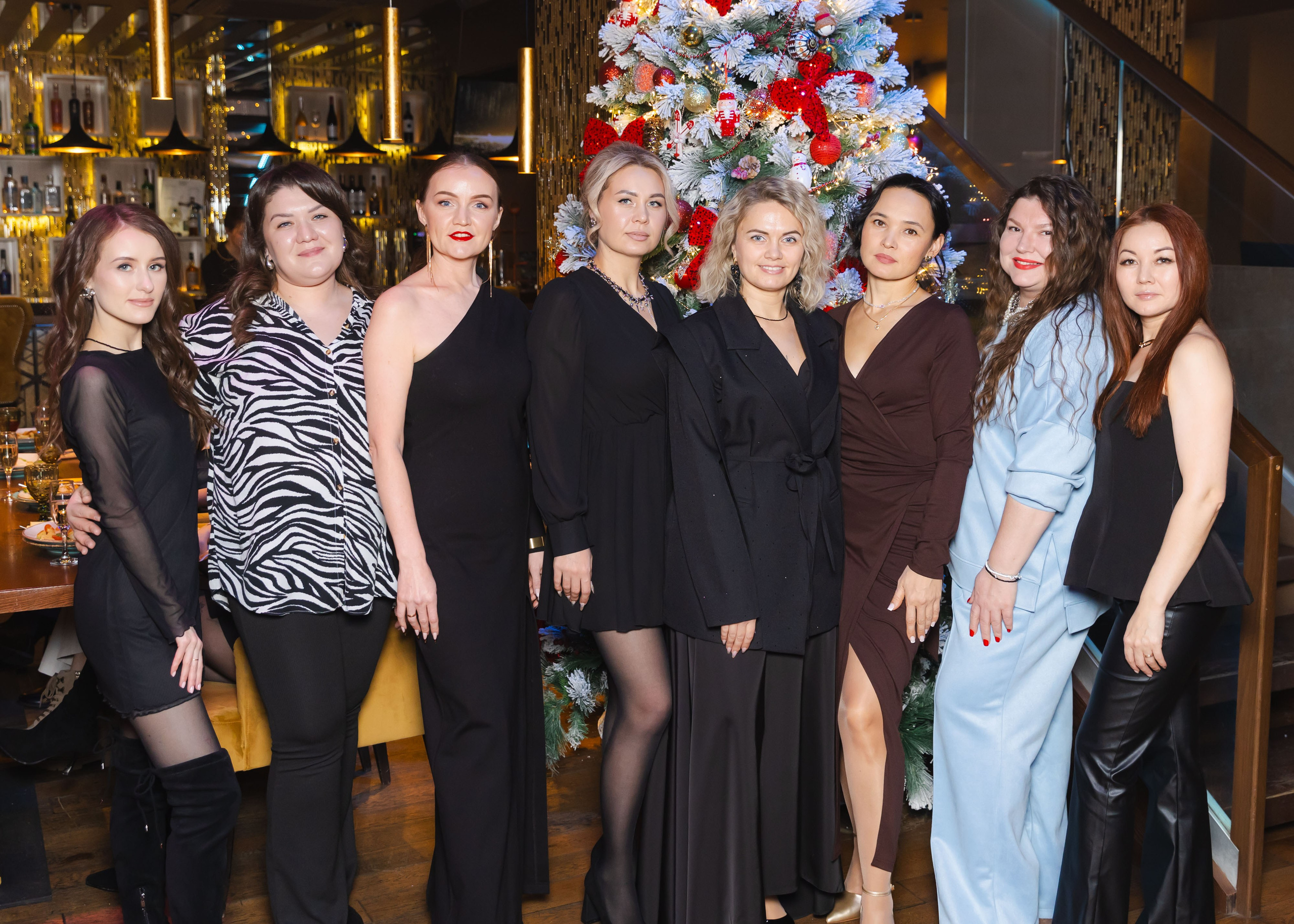 Предновогодка кипарис 2025. ФОТОГРАФ ВИНОГРАДОВА ДАРЬЯ