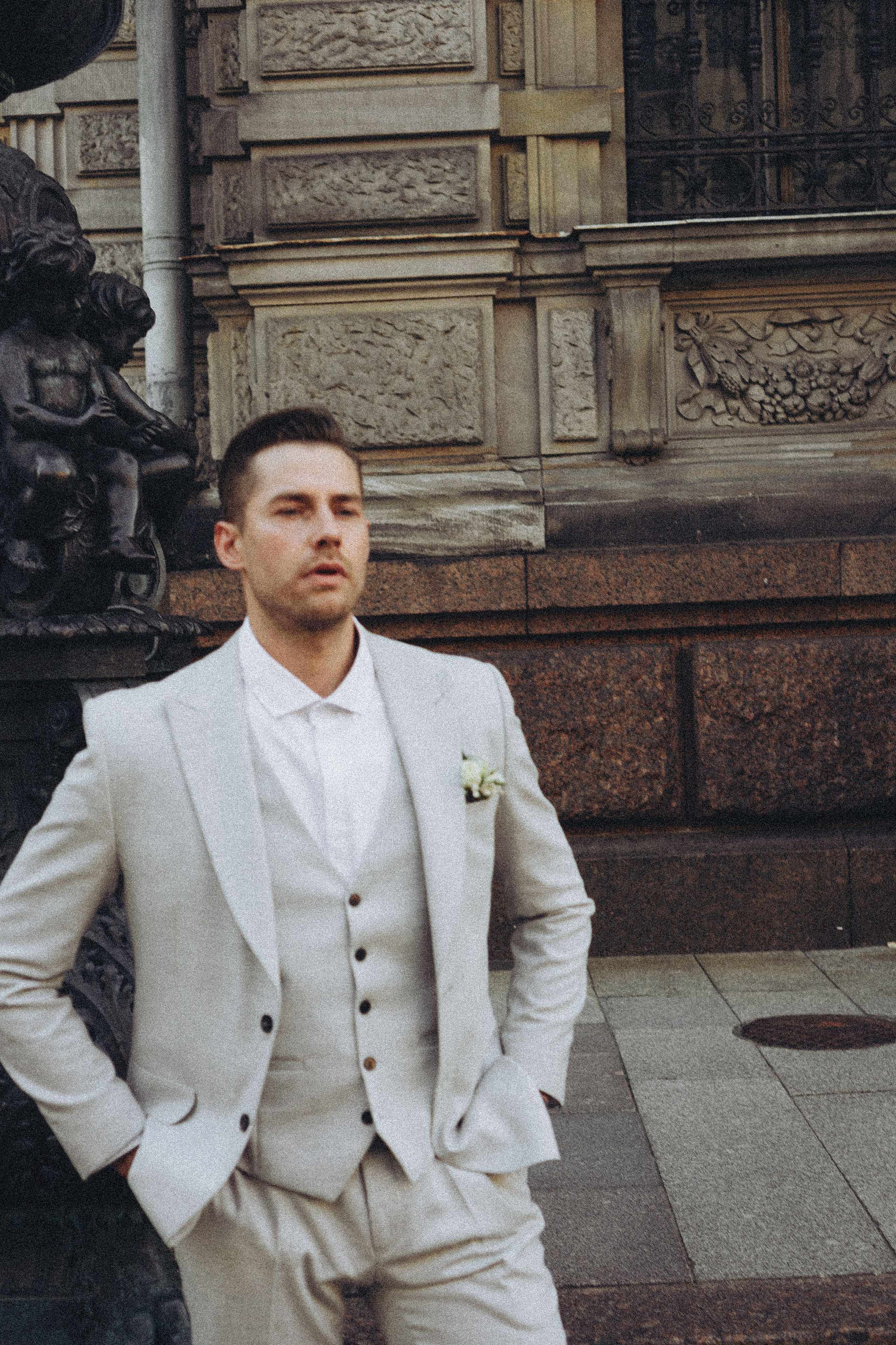 Свадебная сьемка у академии Штиглица. Профессиональный фотограф, Санкт-Петербург — Виктория Богомолова