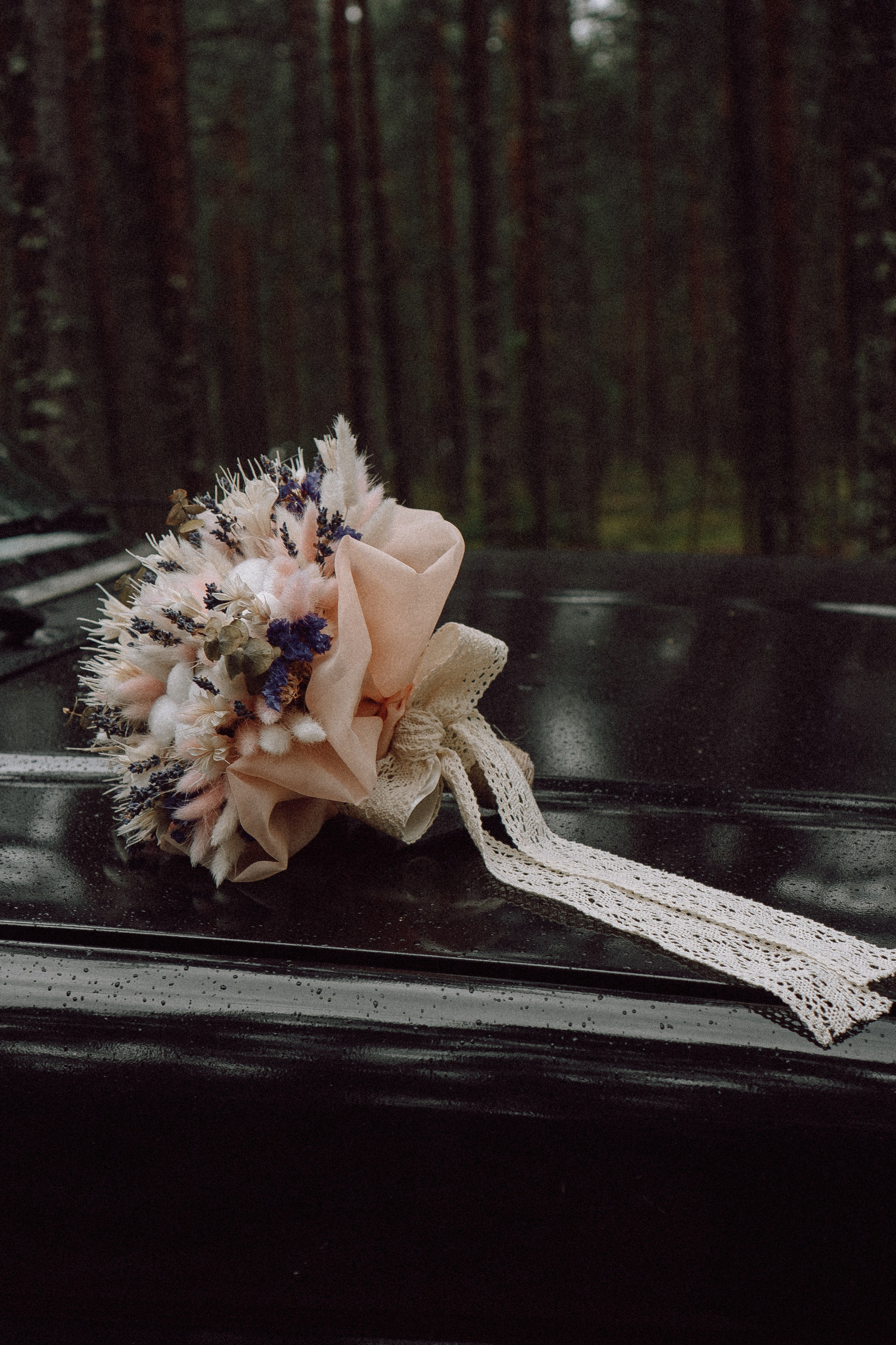 СВАДЕБНАЯ ФОТОСЕССИИЯ ПАРЫ В ГОРОДЕ ПРИОЗЕРСК В СОСНОВОМ ЛЕСУ И С ПИКАПОМ. Профессиональный фотограф, Санкт-Петербург — Виктория Богомолова