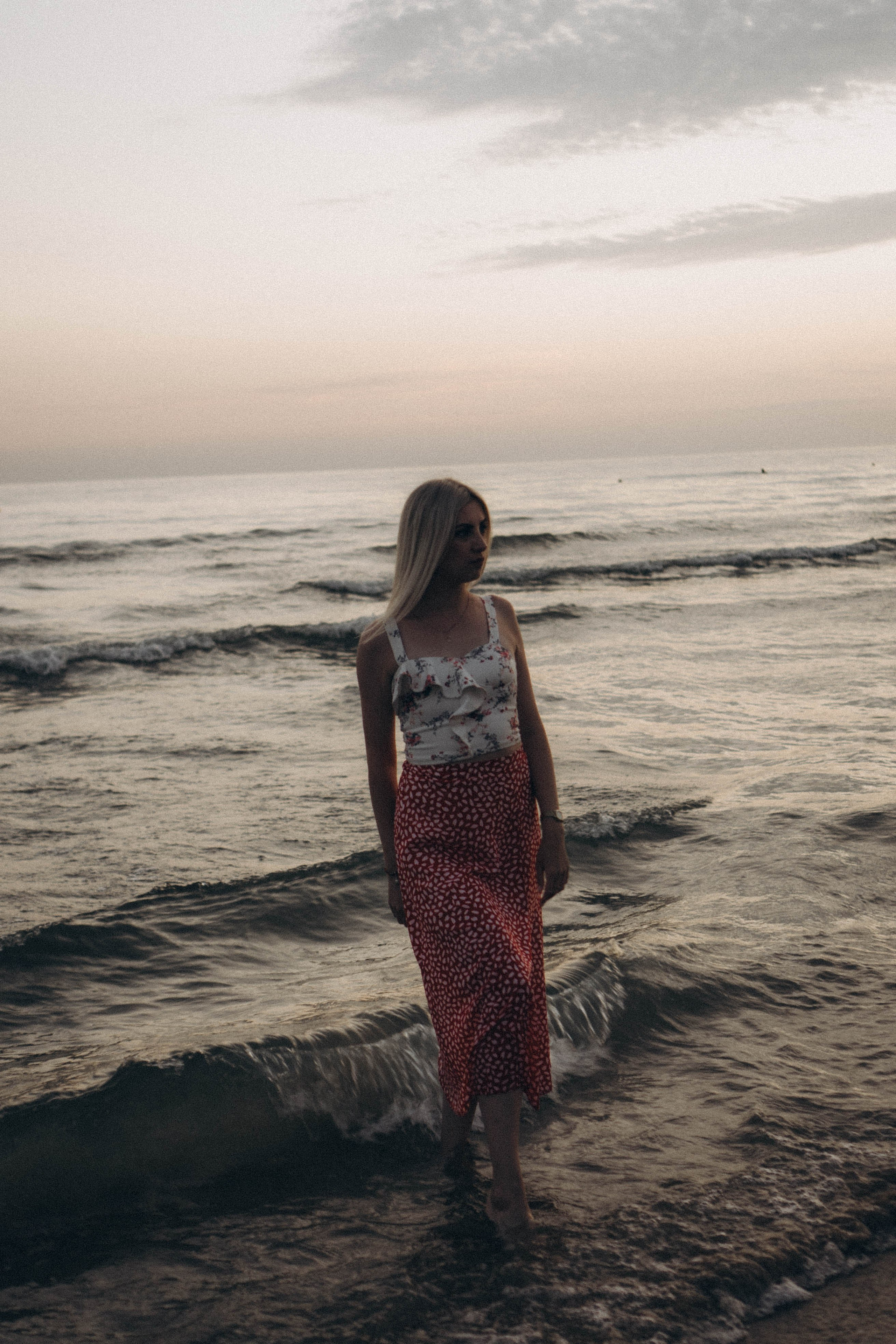 Июльский вечер на берегу черного моря. Профессиональный фотограф, Санкт-Петербург — Виктория Богомолова