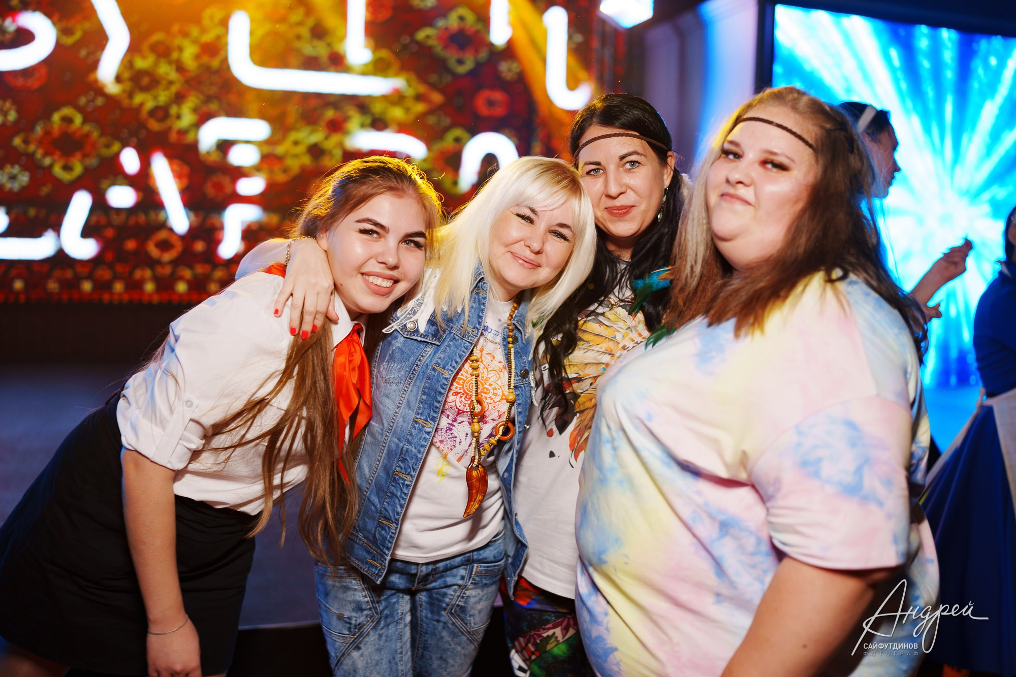 Корпоратив компании «Суши Даром». Тема праздника «Коммунальная квартира». Свадебный и семейный фотограф в Ростове-на-Дону. Андрей Сайфутдинов