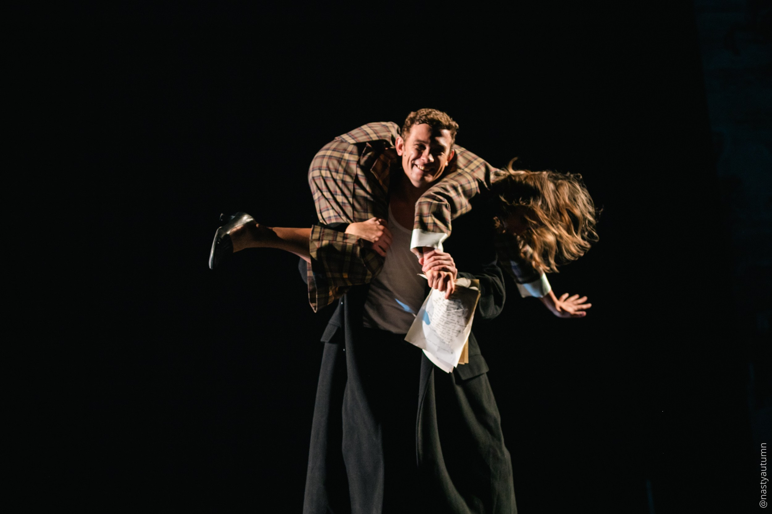 Генеральный прогон «Маяковский. Я сам.». Репортажный и концертный фотограф в Москве Анастасия Осень