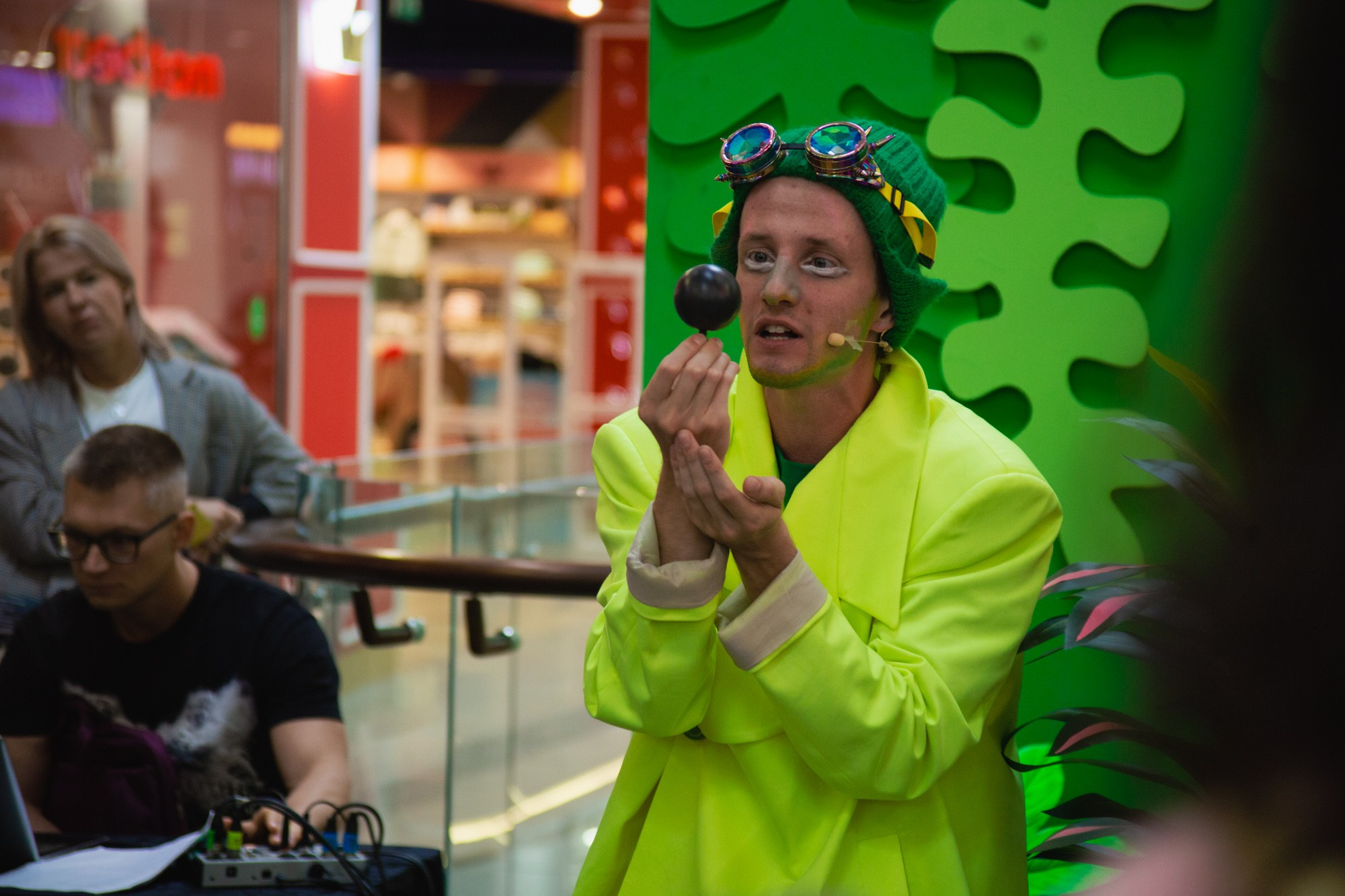 Сказка в ТЦ Океания. Репортажный и концертный фотограф в Москве Анастасия Осень