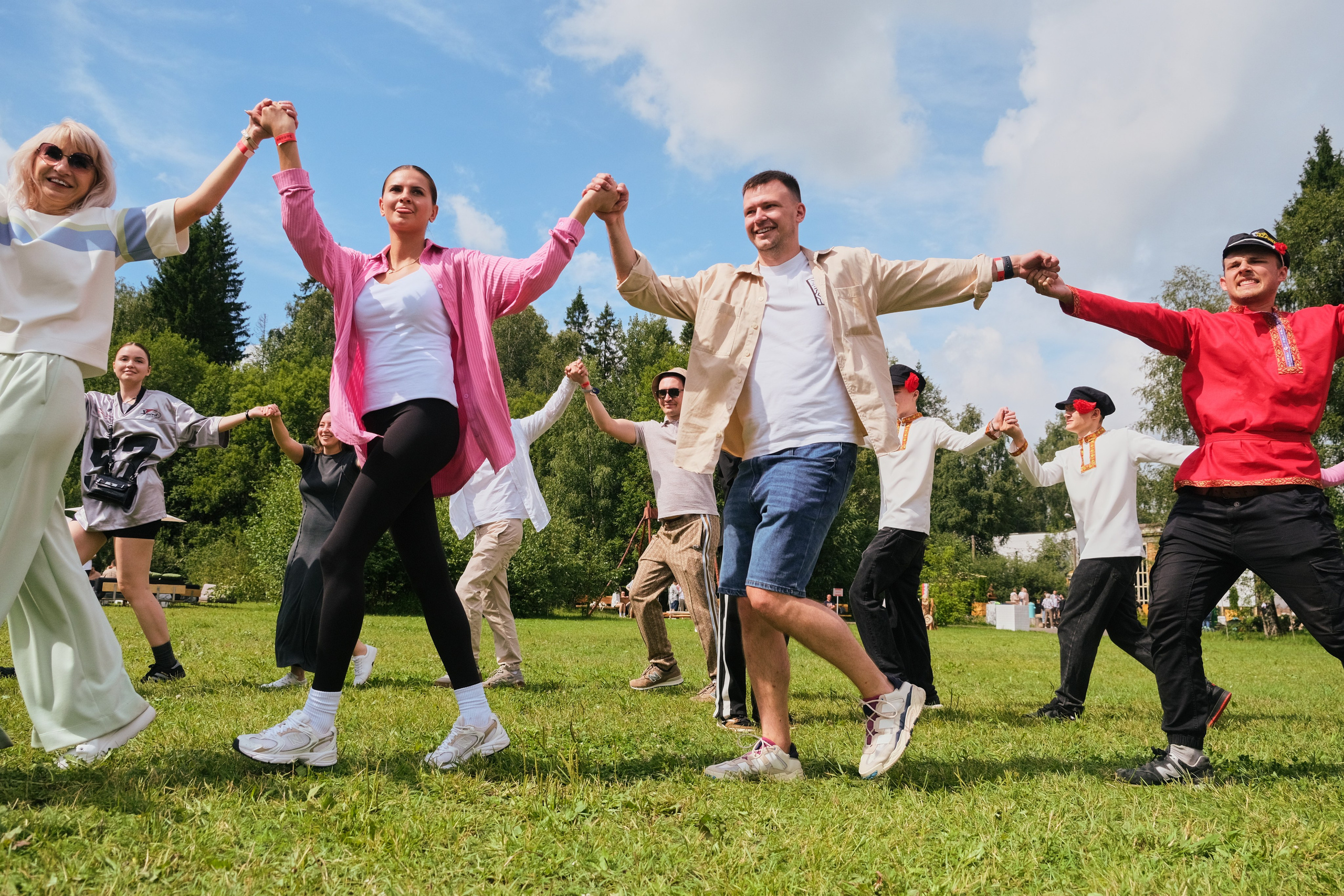 Фестиваль «ПО-РУССКИ» 2024. Akhmedov Team × Medoed Production — фото и видеопродакшен для мероприятий