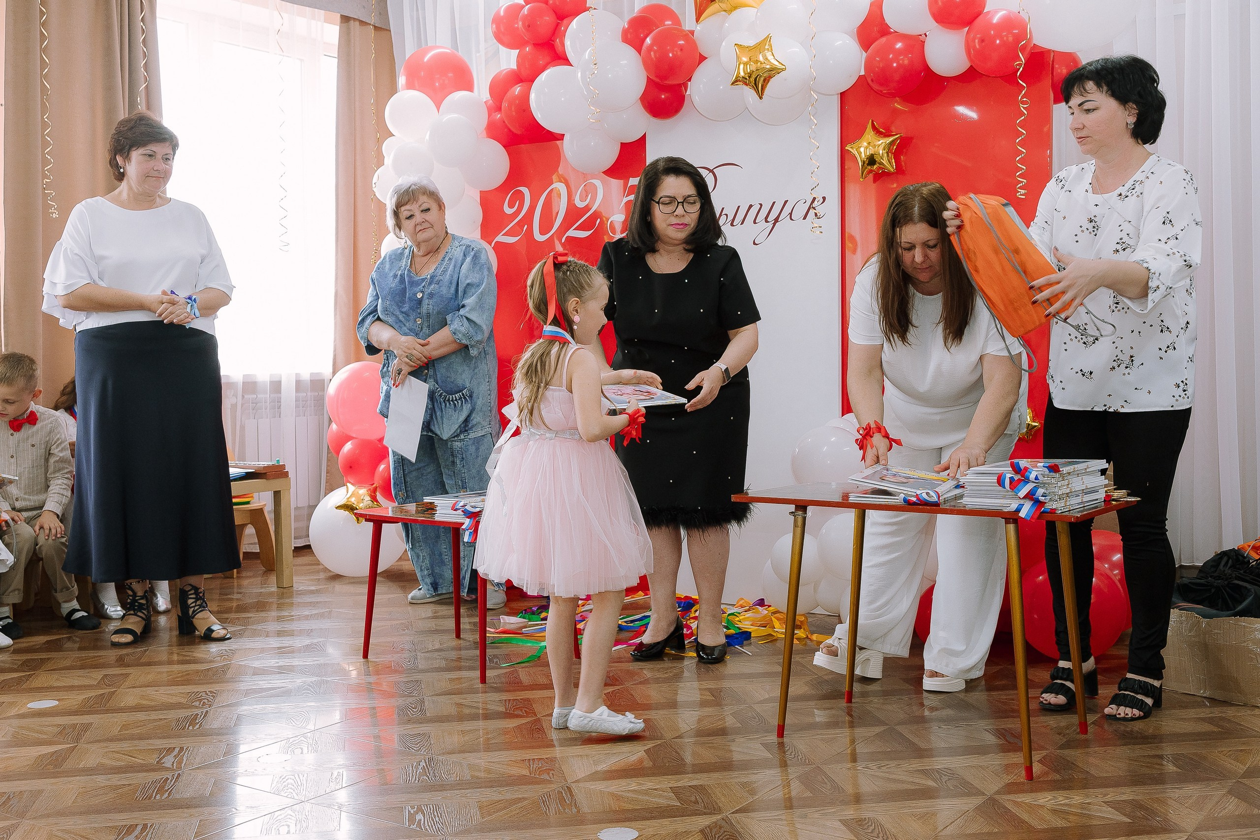 Выпускной в ДС 26. Выпускные альбомы Натальи Бутко: Новороссийск, Анапа, Геленджик