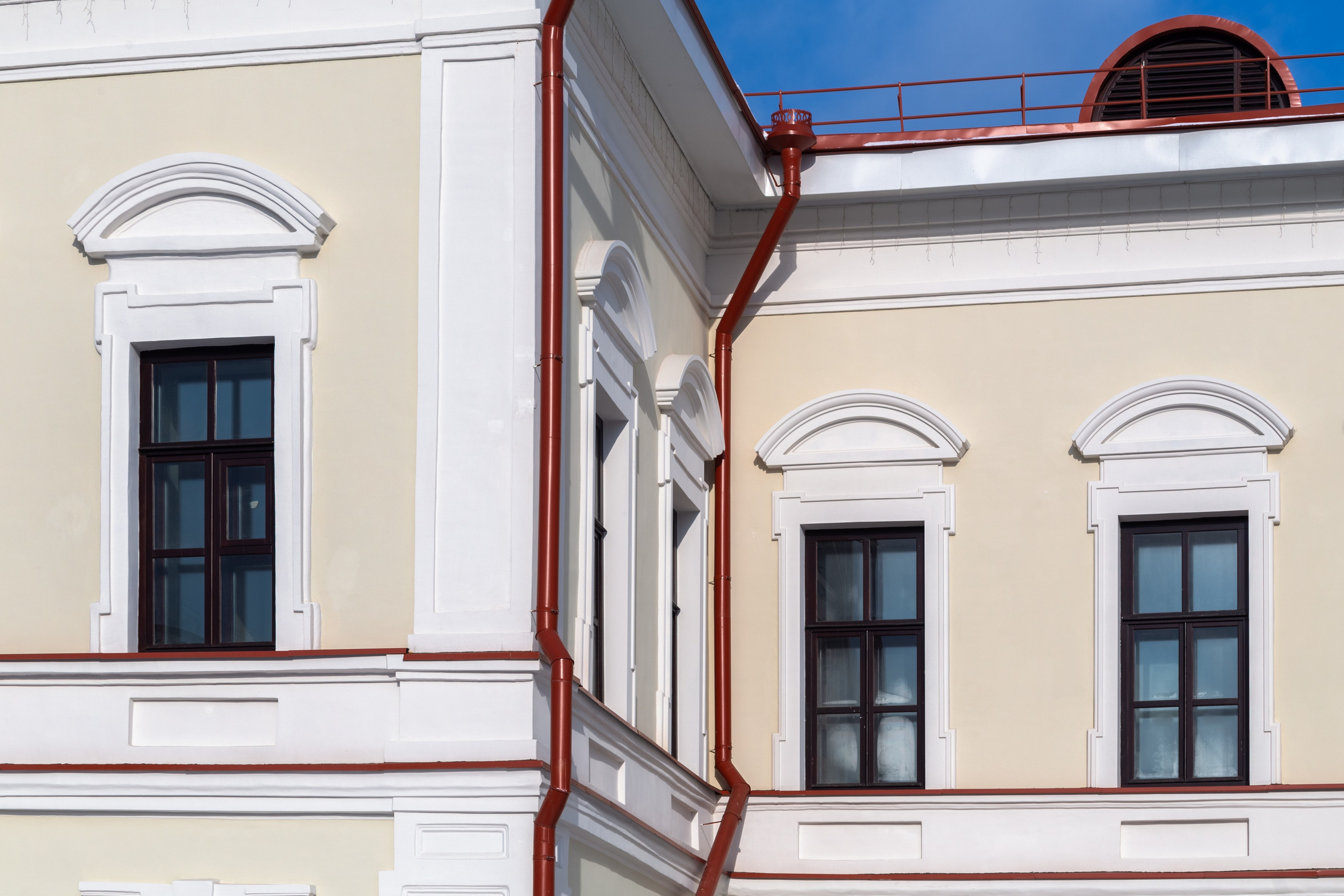 Отреставрированный «Дом Мясникова» на Вейнбаму, заказчик ООО «Гуриати». Интерьерный фотограф и ретушер в Красноярске Денис Антропов