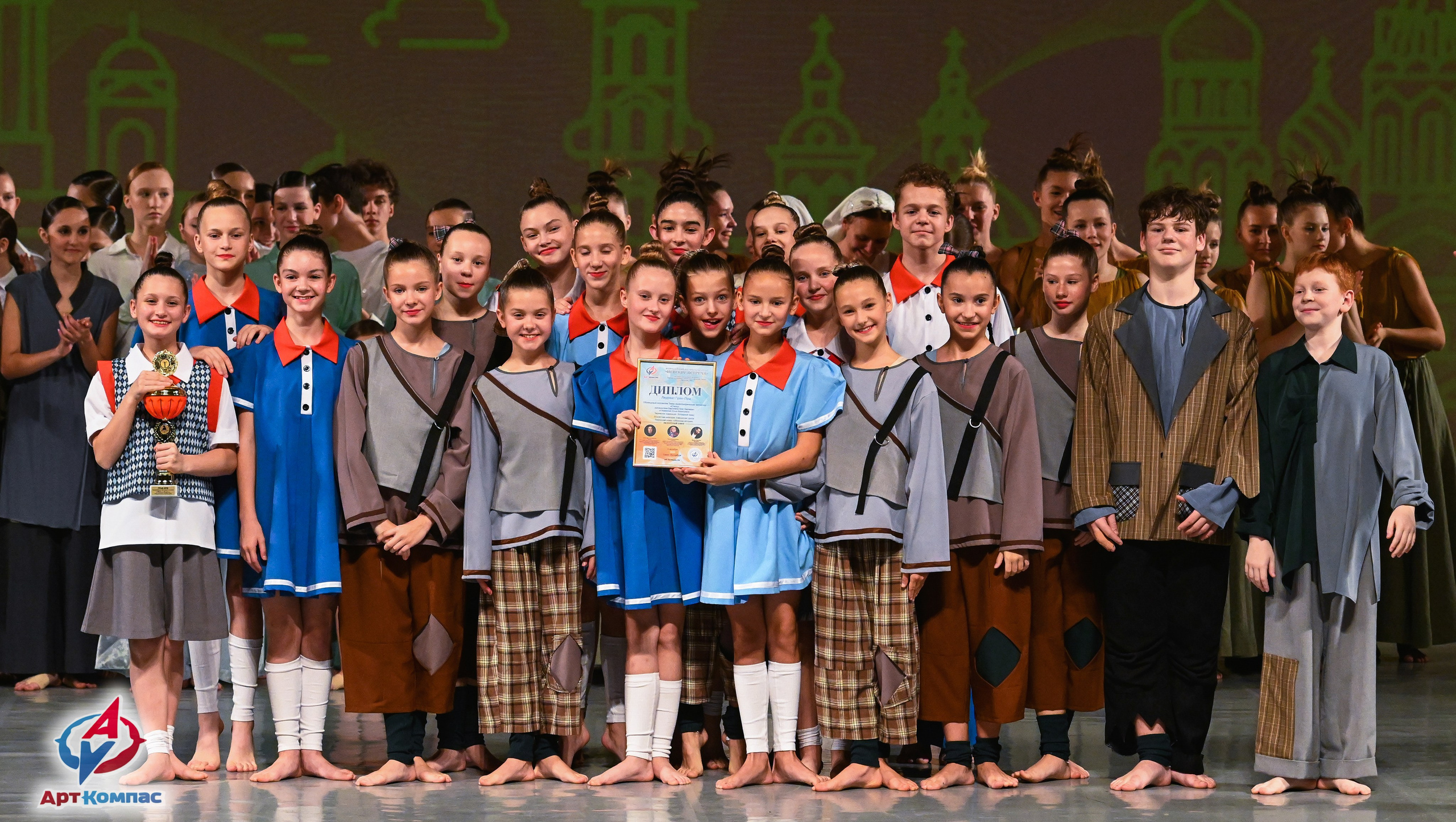 05.10.2025 Всероссийский фестиваль талантов «НЕВСКИЕ ВСТРЕЧИ» г. Санкт-Петербург. Медиастудия Фото Концепт