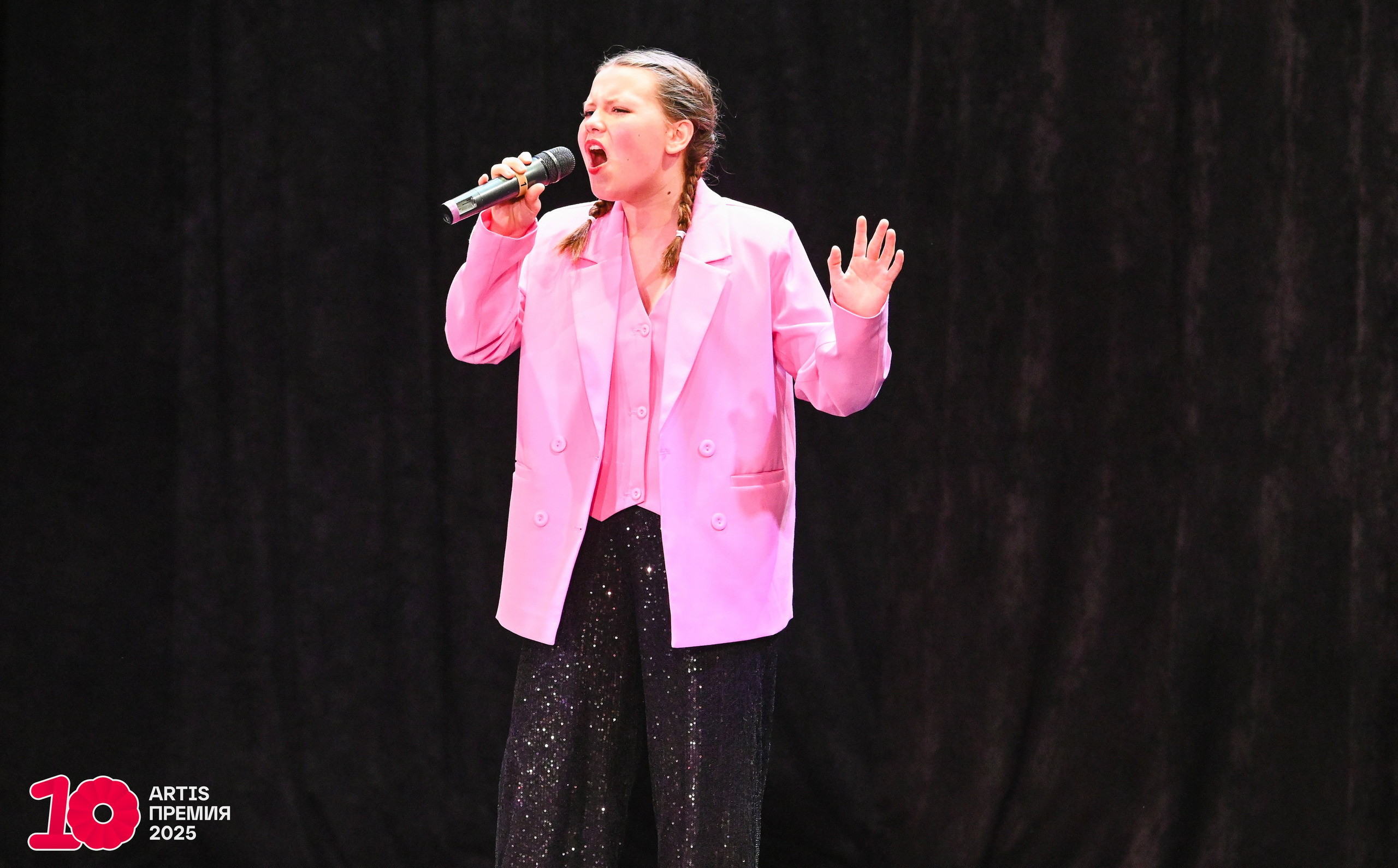 30.11.2025 «Я МОГУ!» Международная премия «ARTIS-2025» Категория «Вокал». Медиастудия Фото Концепт