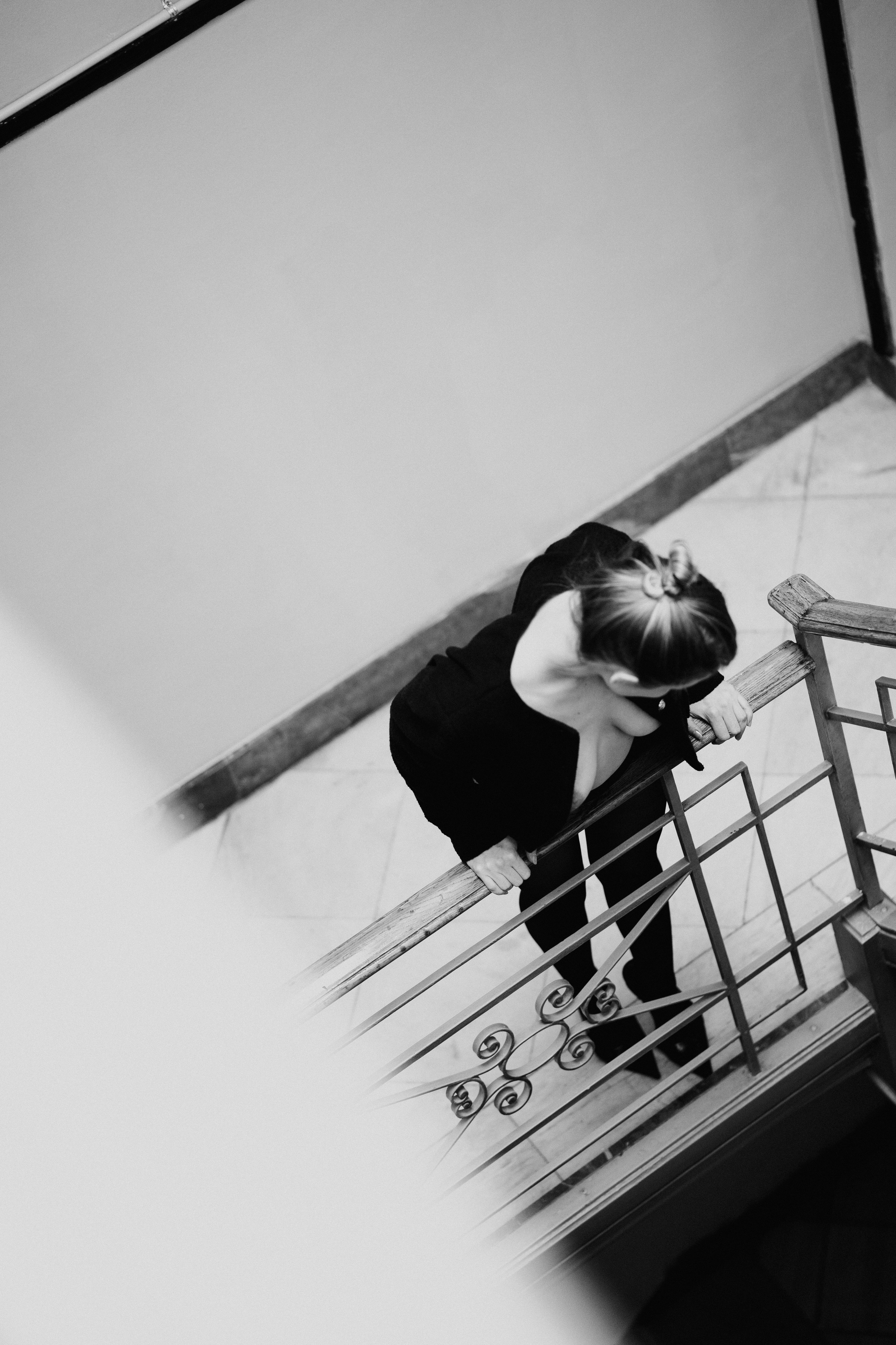 I am Diana, a portrait photographer. I take pictures around the world