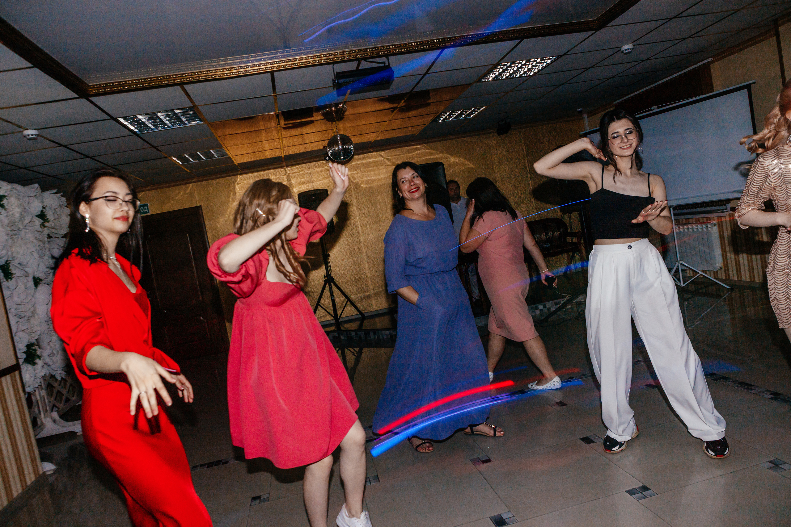 Выпускной 11 В Рамонь. Свадебный и семейный фотограф в Воронеже Катя Фишка