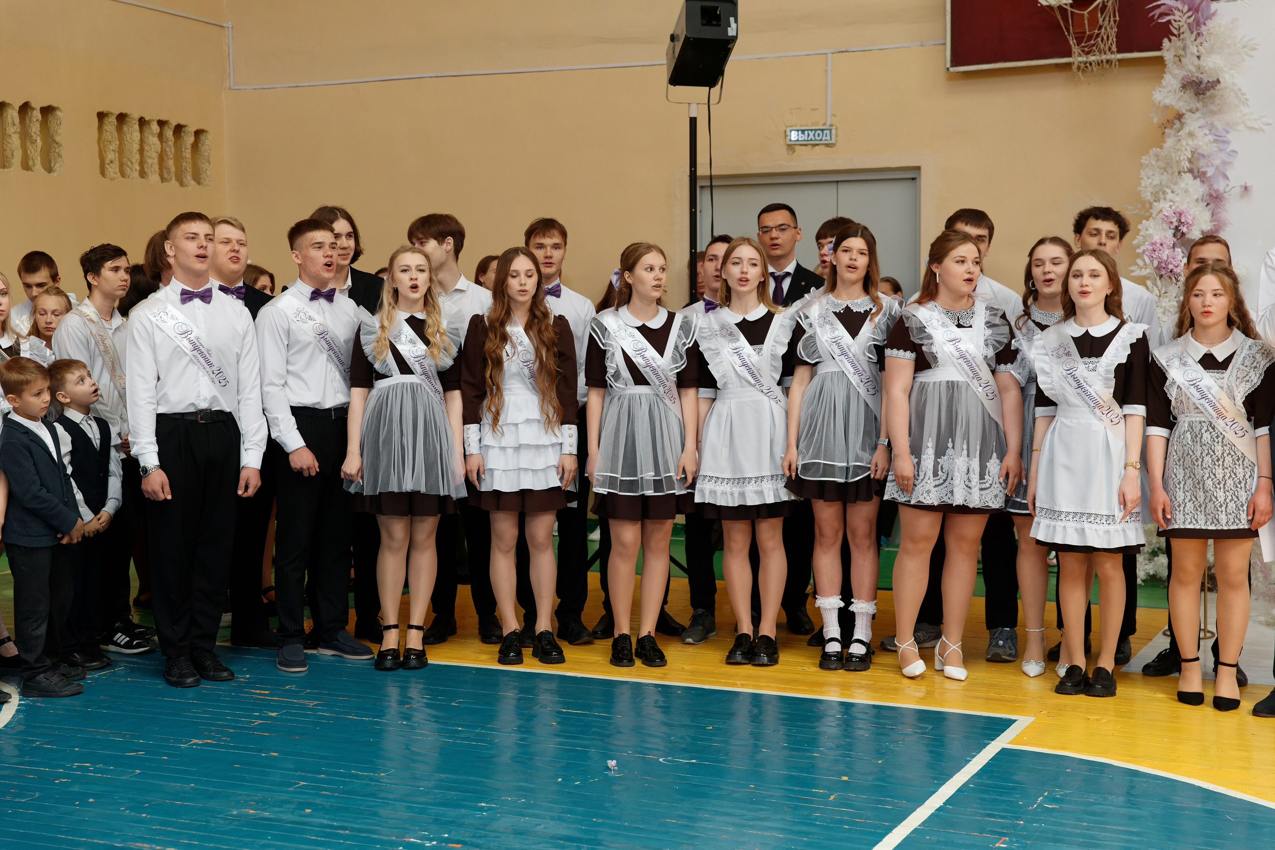 Последний звонок Школа № 42. Семейный фотограф — Макс Белогрудов