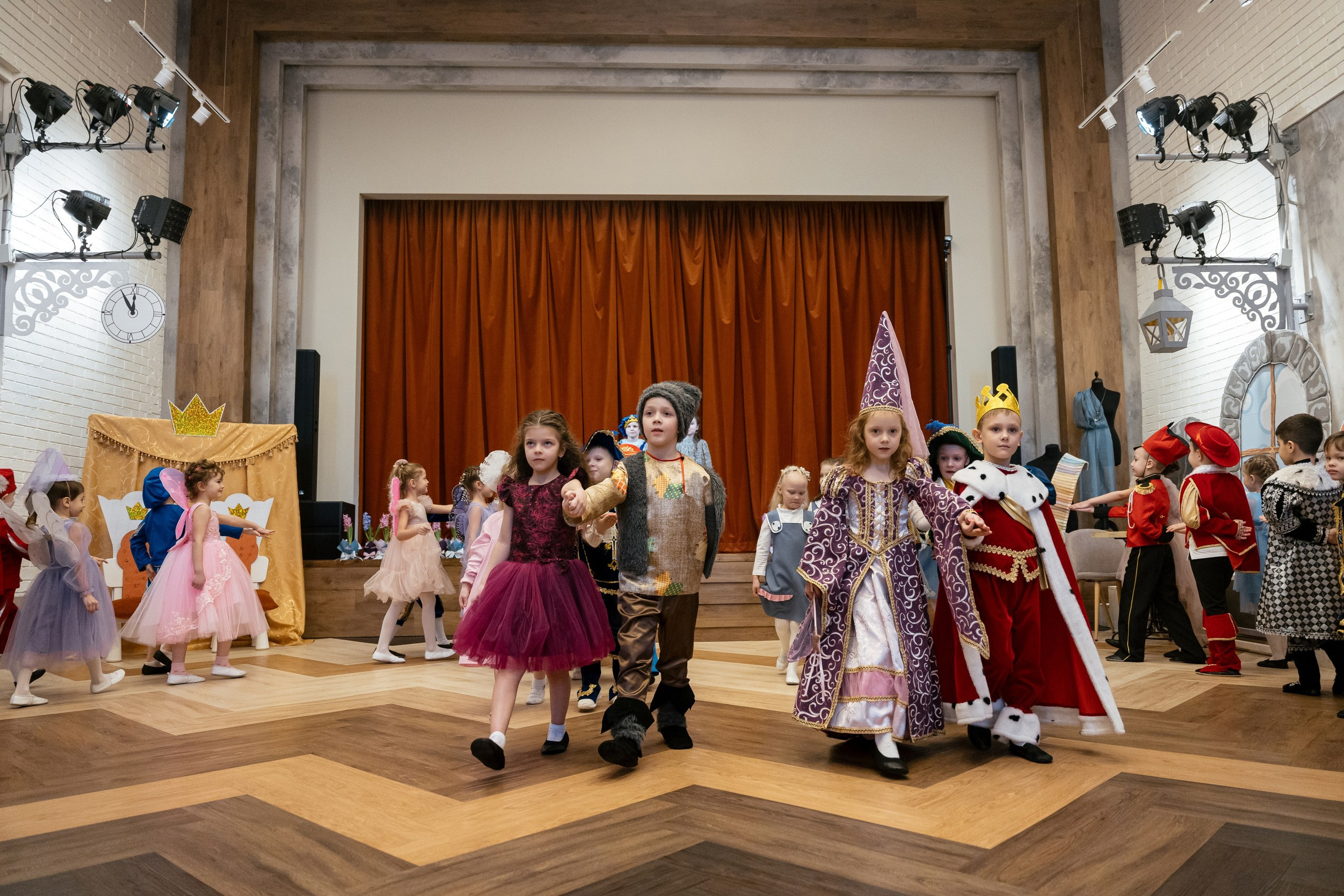 Выпускные альбомы. Фотограф Томск, Новосибирск Влад Свириденко